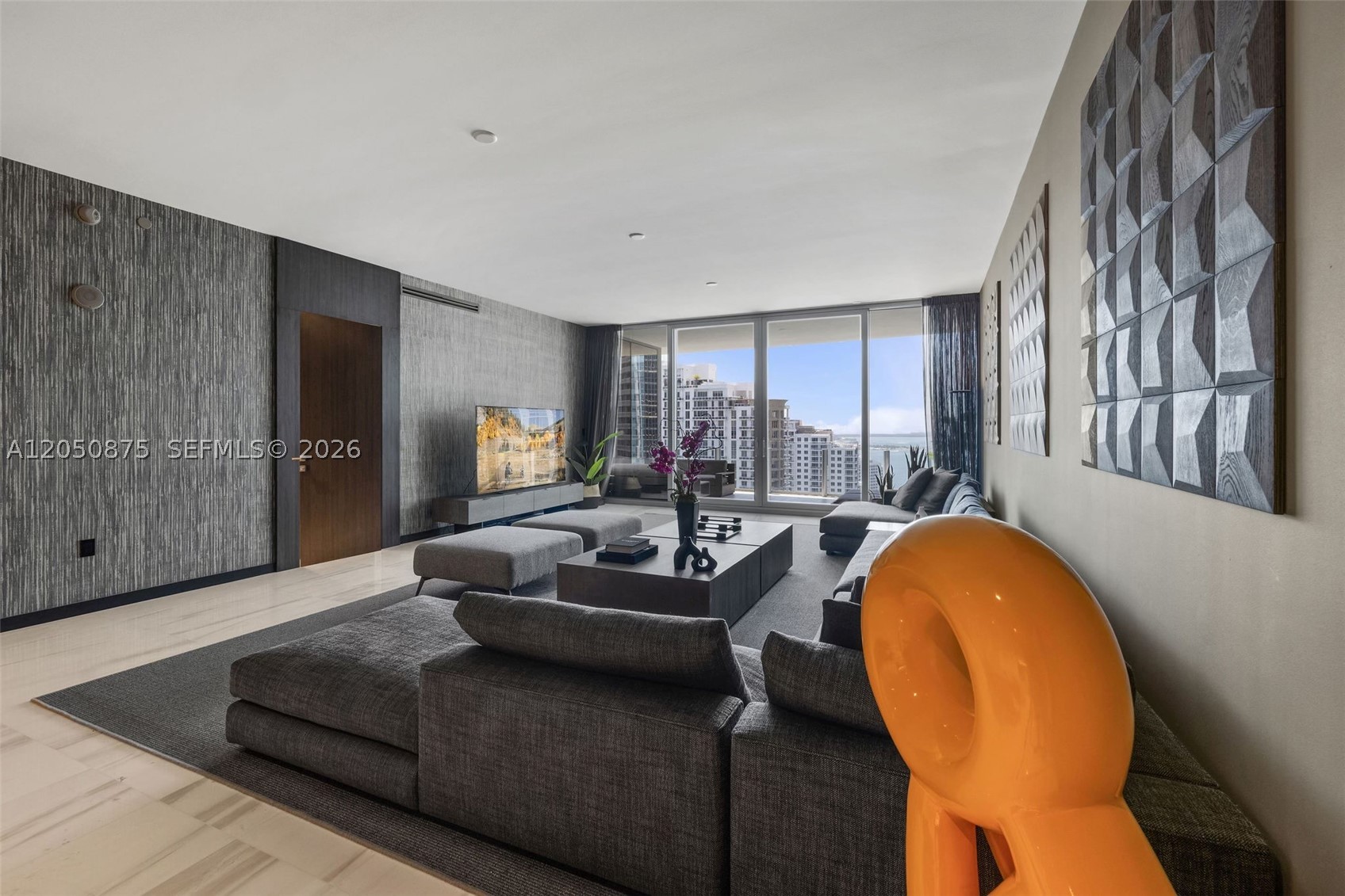 300 Biscayne Blvd Way #3104 Miami, FL 33131