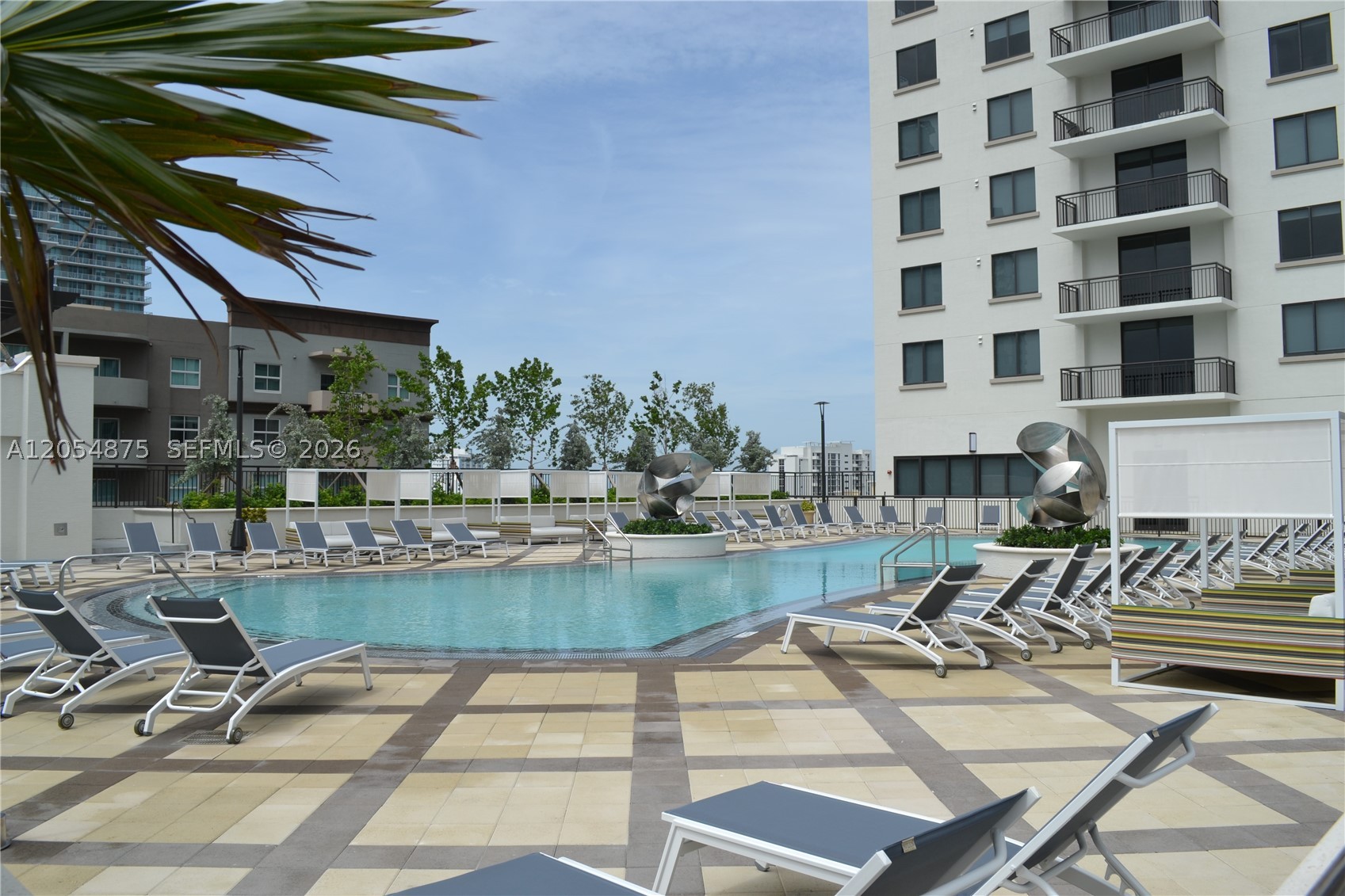 image Nine at Mary Brickell Village15