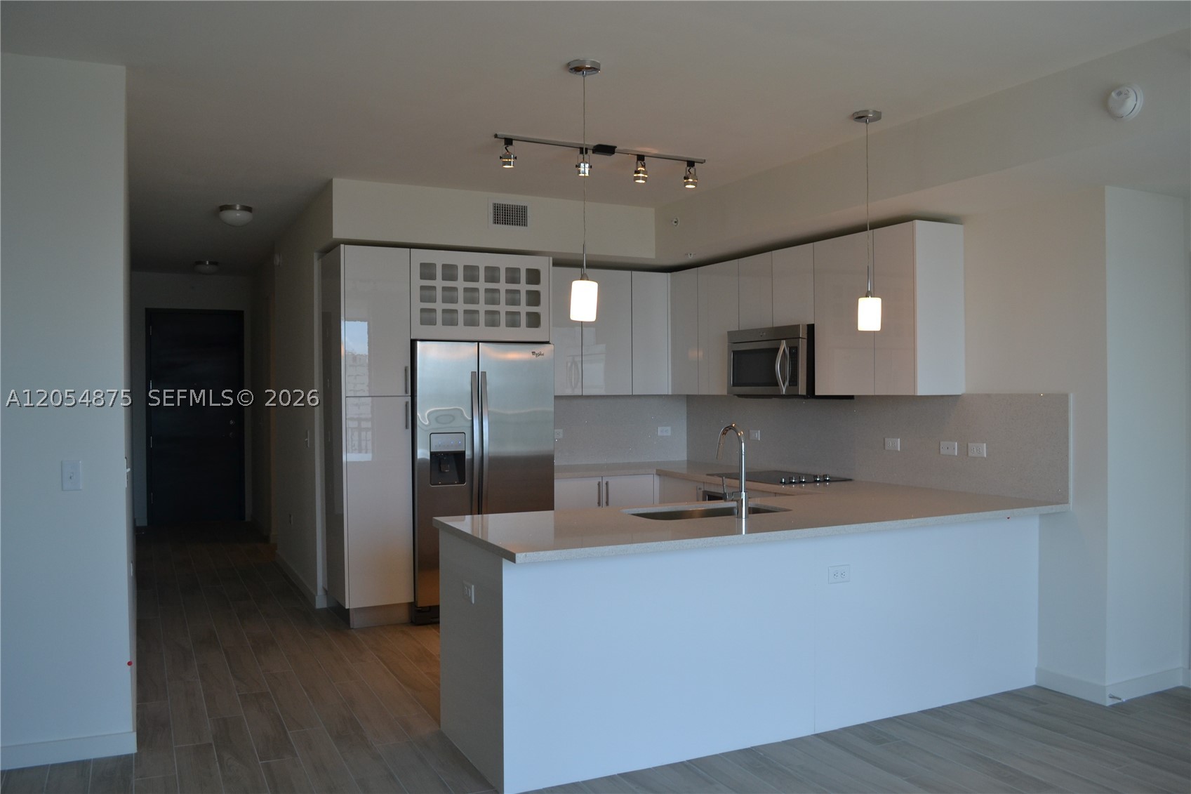 image Nine at Mary Brickell Village2