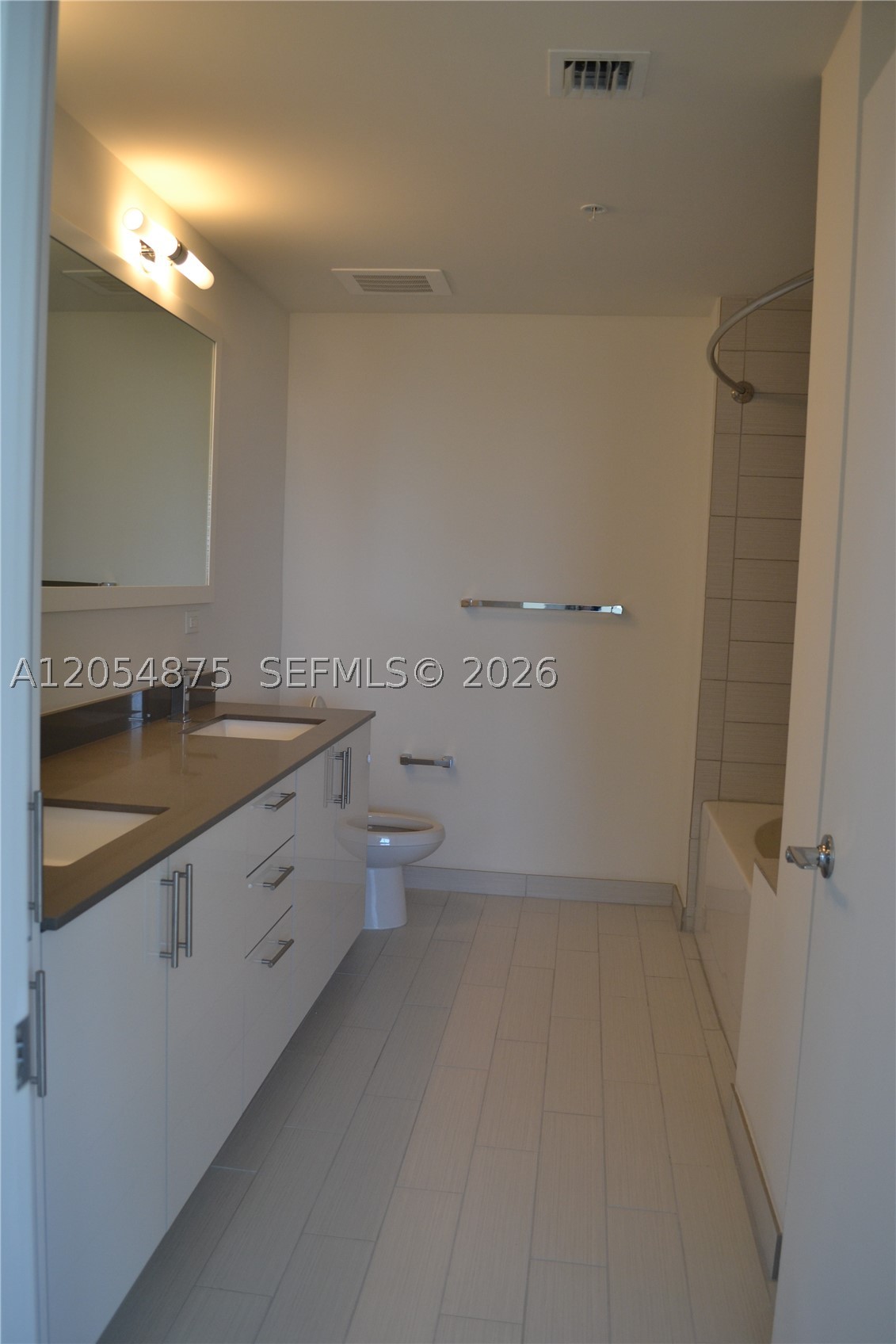 image Nine at Mary Brickell Village8
