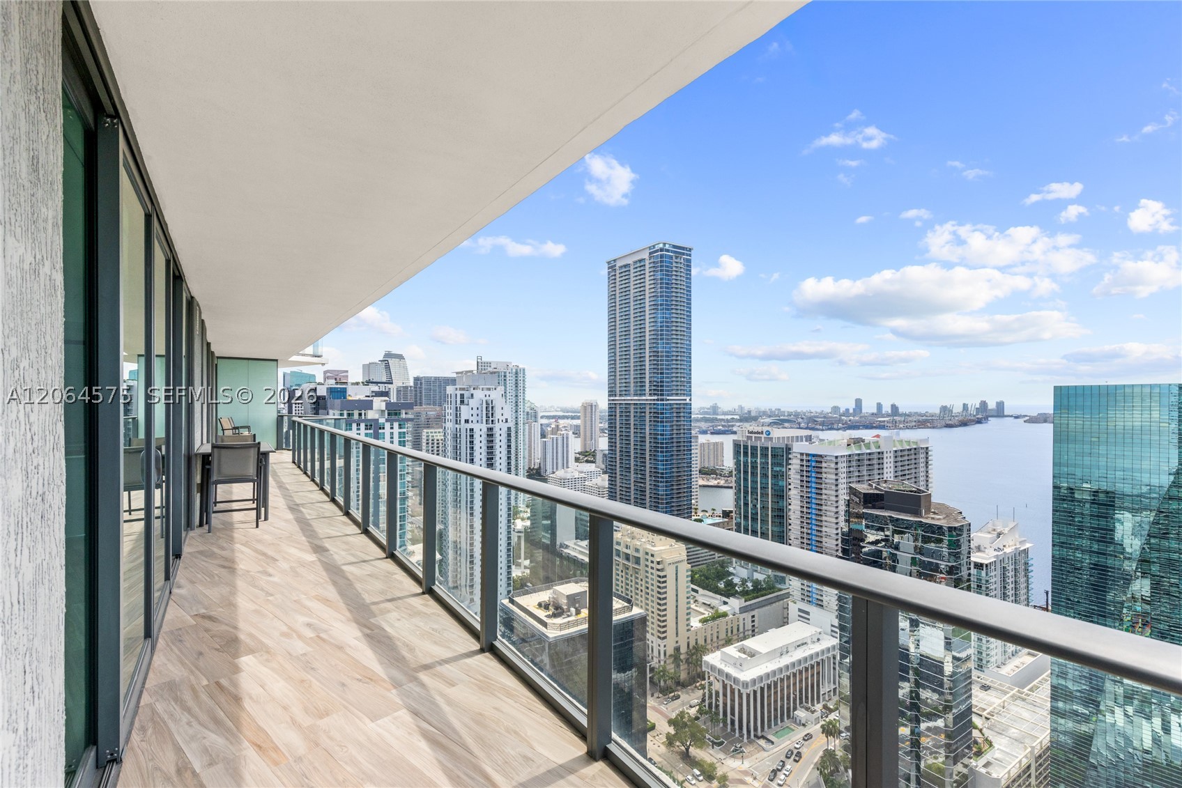 image Dua Miami (SLS Brickell)54