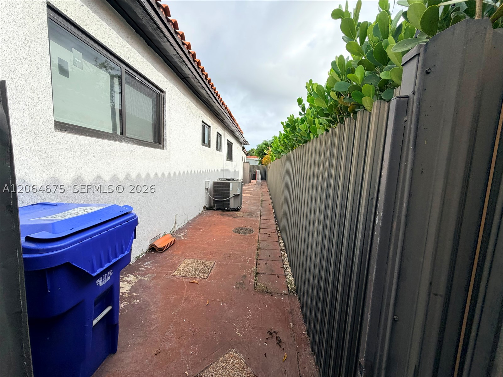 1525 SW 19th Ter Miami, FL 33145