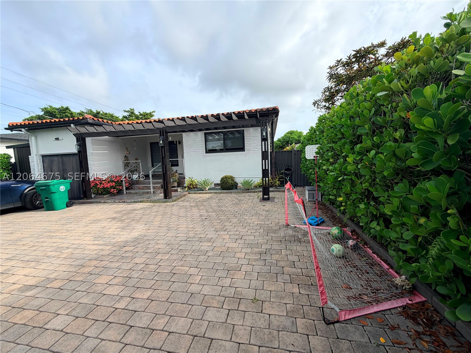 1525 SW 19th Ter Miami, FL 33145