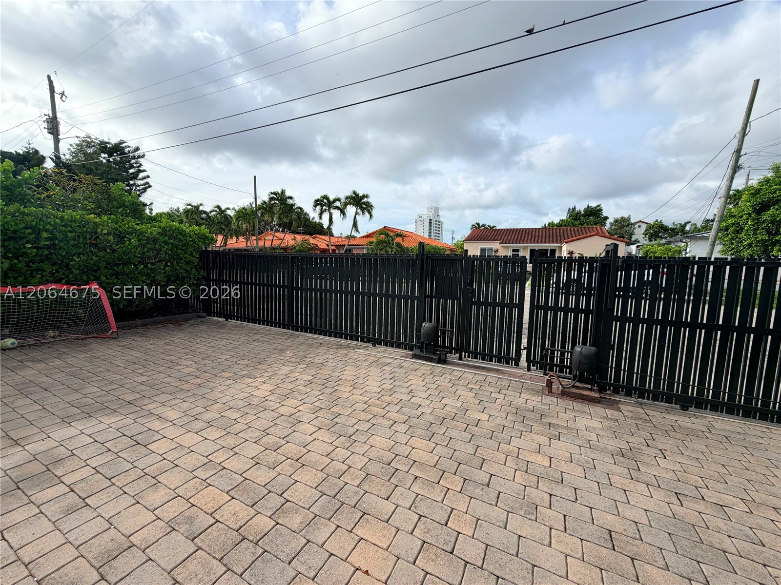 1525 SW 19th Ter Miami, FL 33145