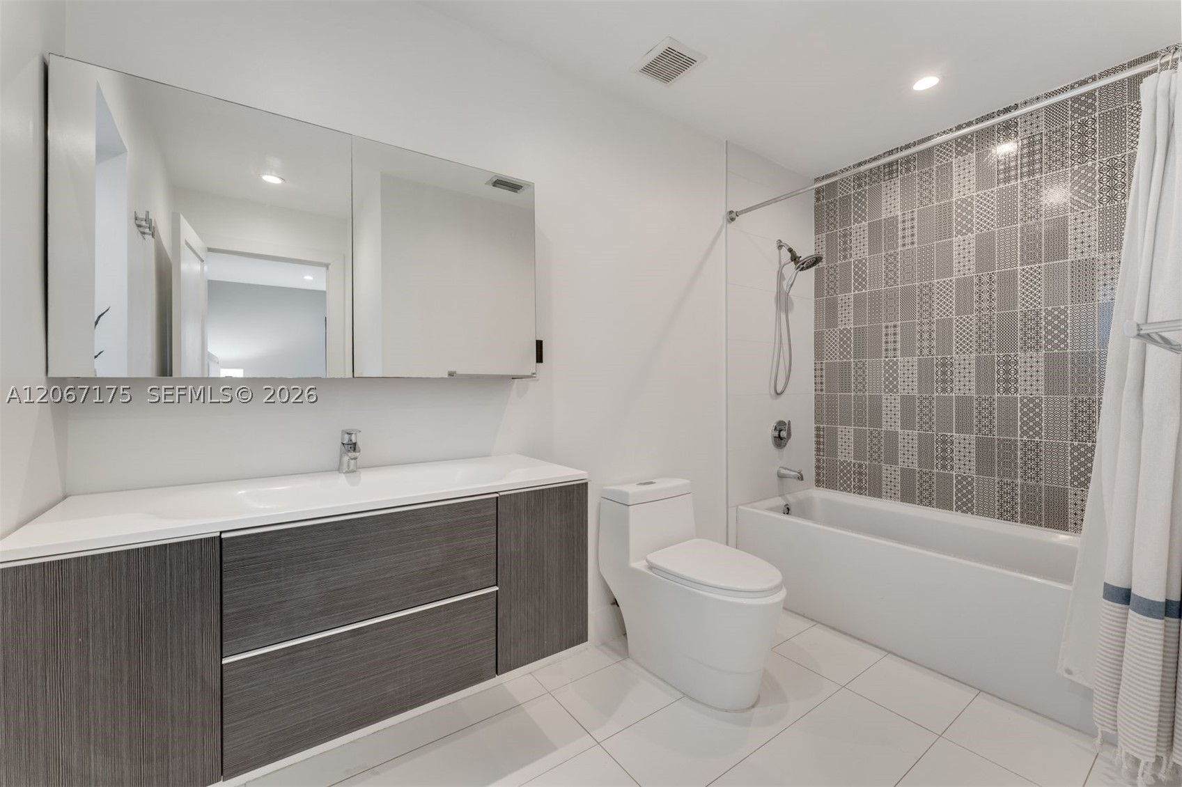 7790 SW 53rd Ave Miami, FL 33143