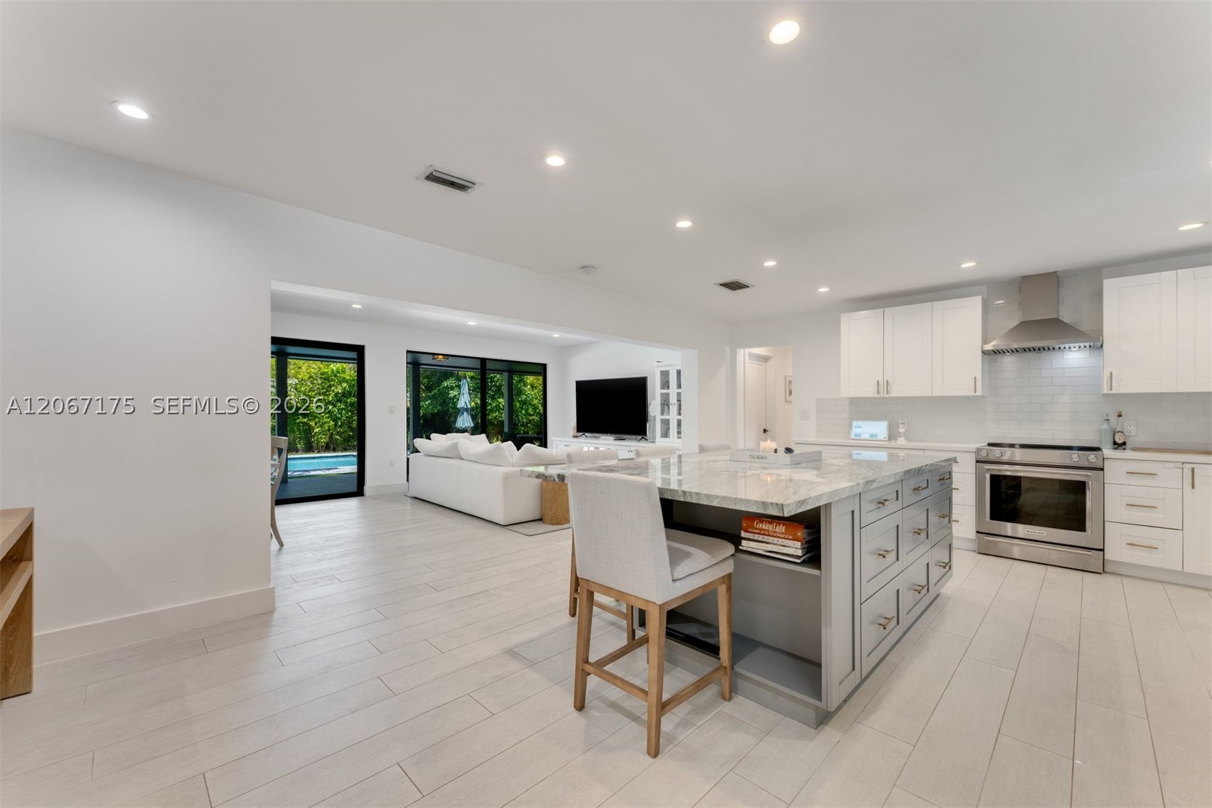 7790 SW 53rd Ave Miami, FL 33143
