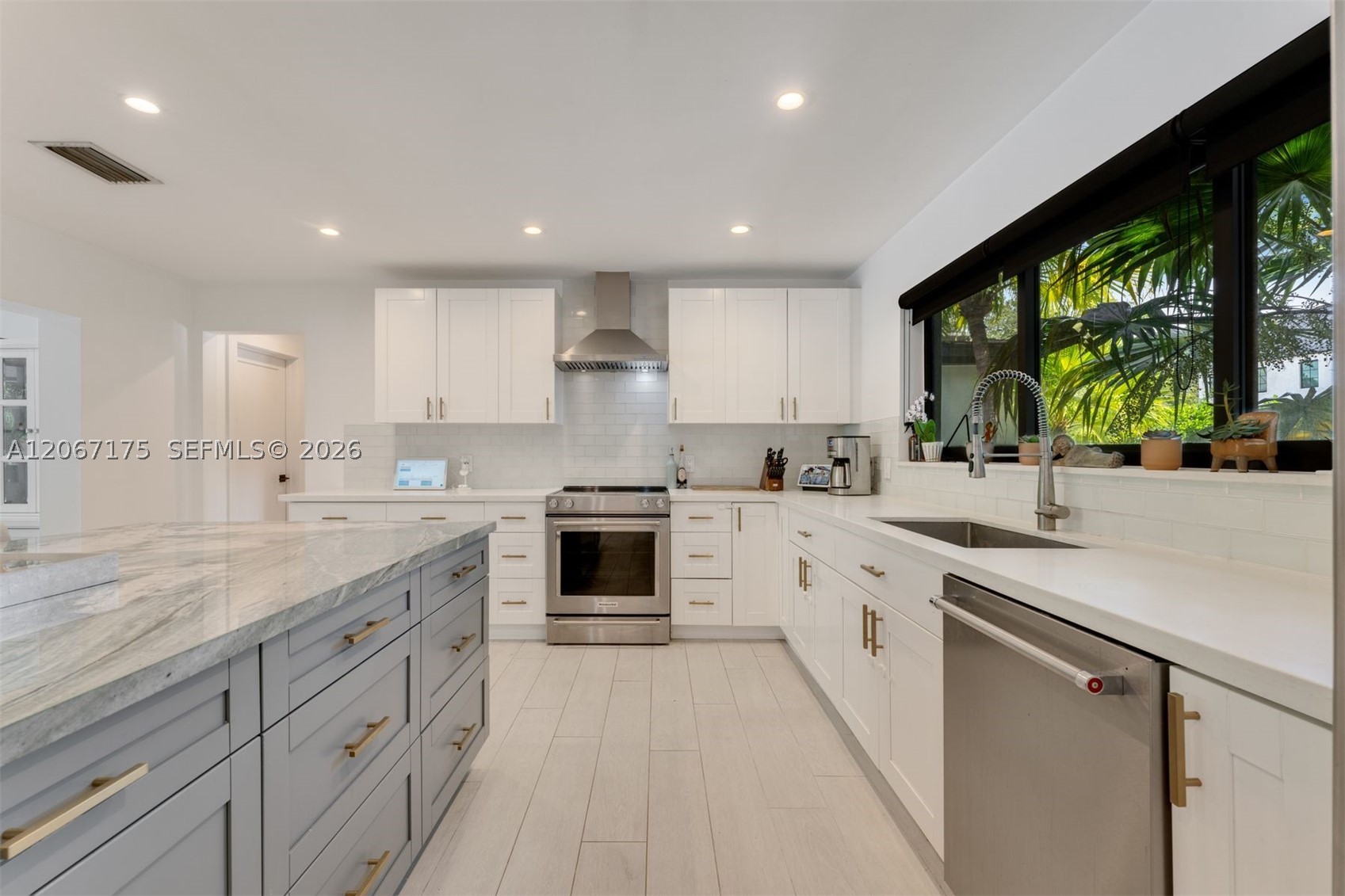 7790 SW 53rd Ave Miami, FL 33143