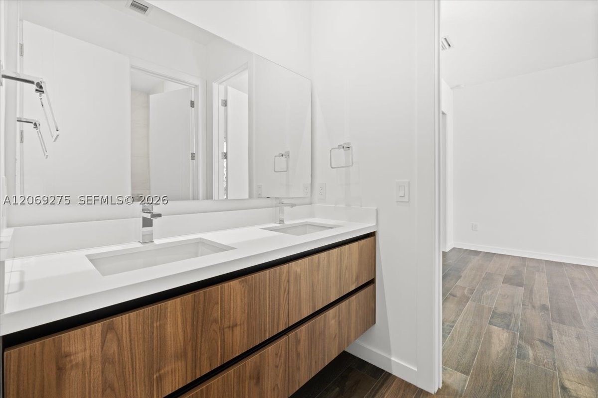 9025 SW 114th St Miami, FL 33176