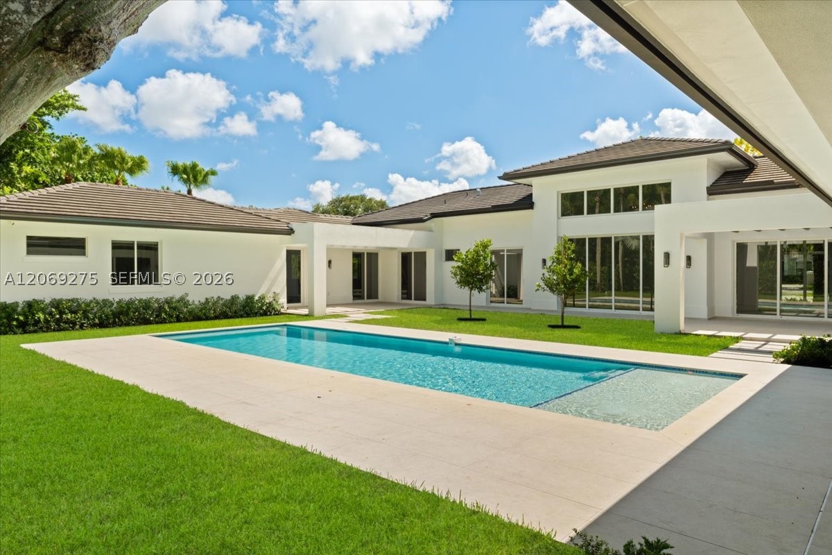 9025 SW 114th St Miami, FL 33176