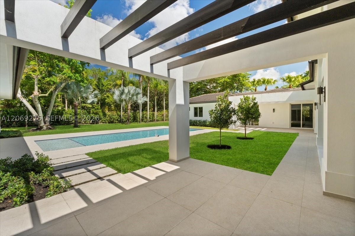 9025 SW 114th St Miami, FL 33176