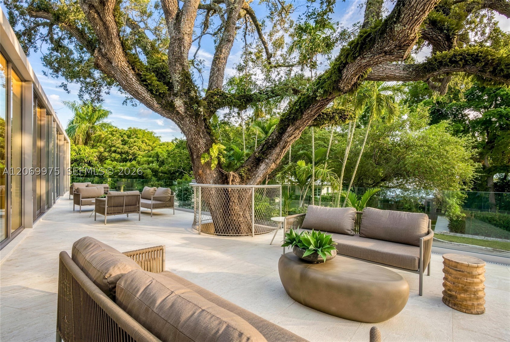 1616 Onaway Dr Miami, FL 33133