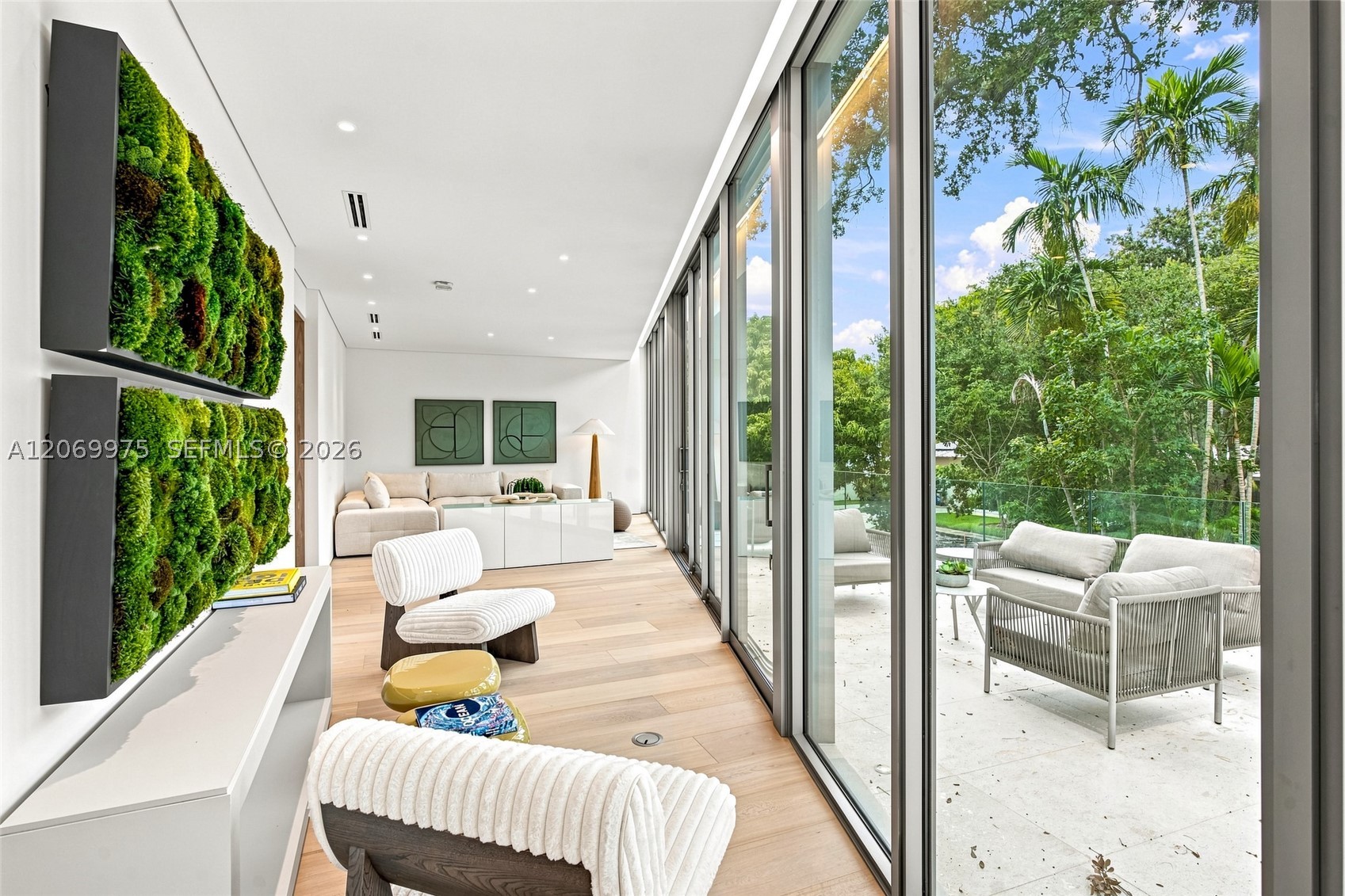 1616 Onaway Dr Miami, FL 33133