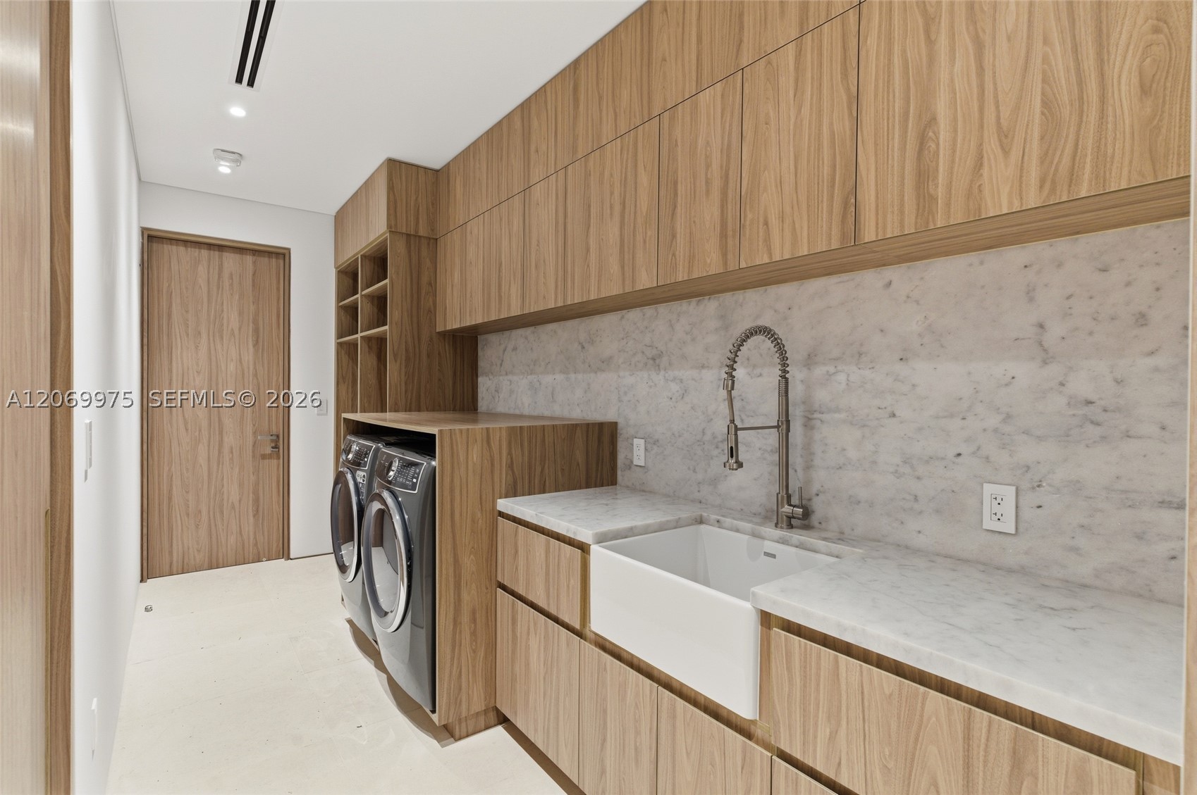 1616 Onaway Dr Miami, FL 33133