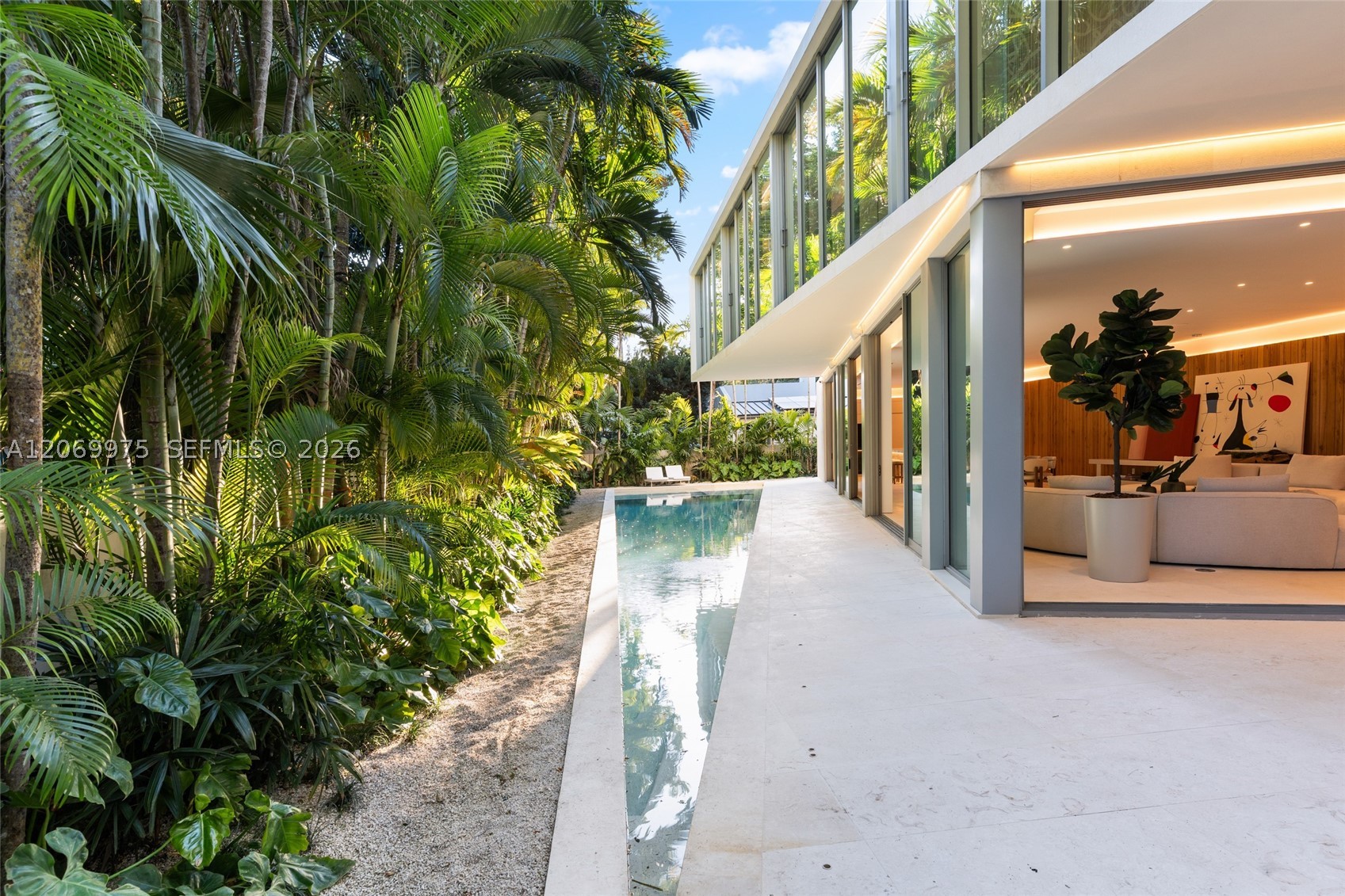 1616 Onaway Dr Miami, FL 33133