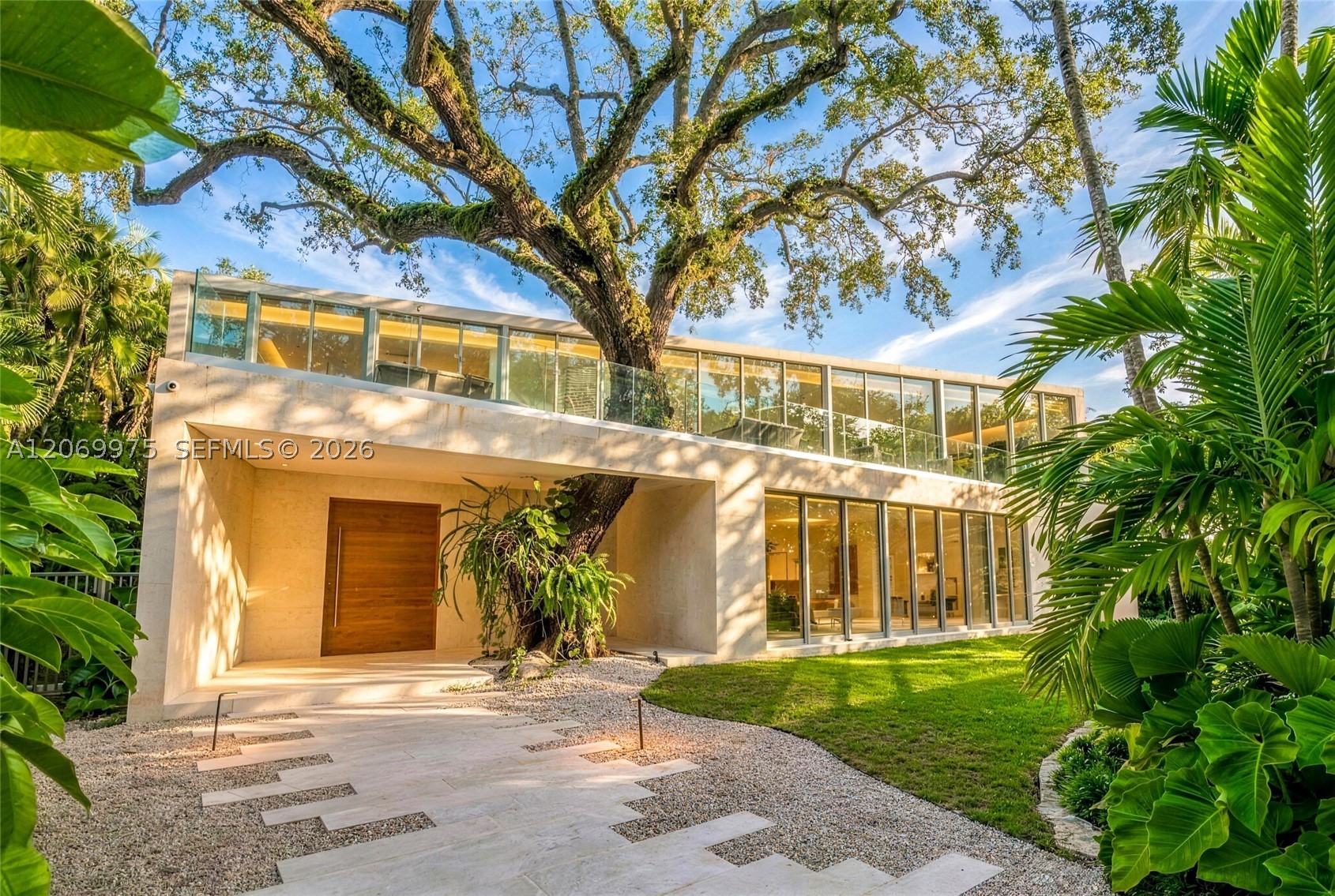 1616 Onaway Dr Miami, FL 33133