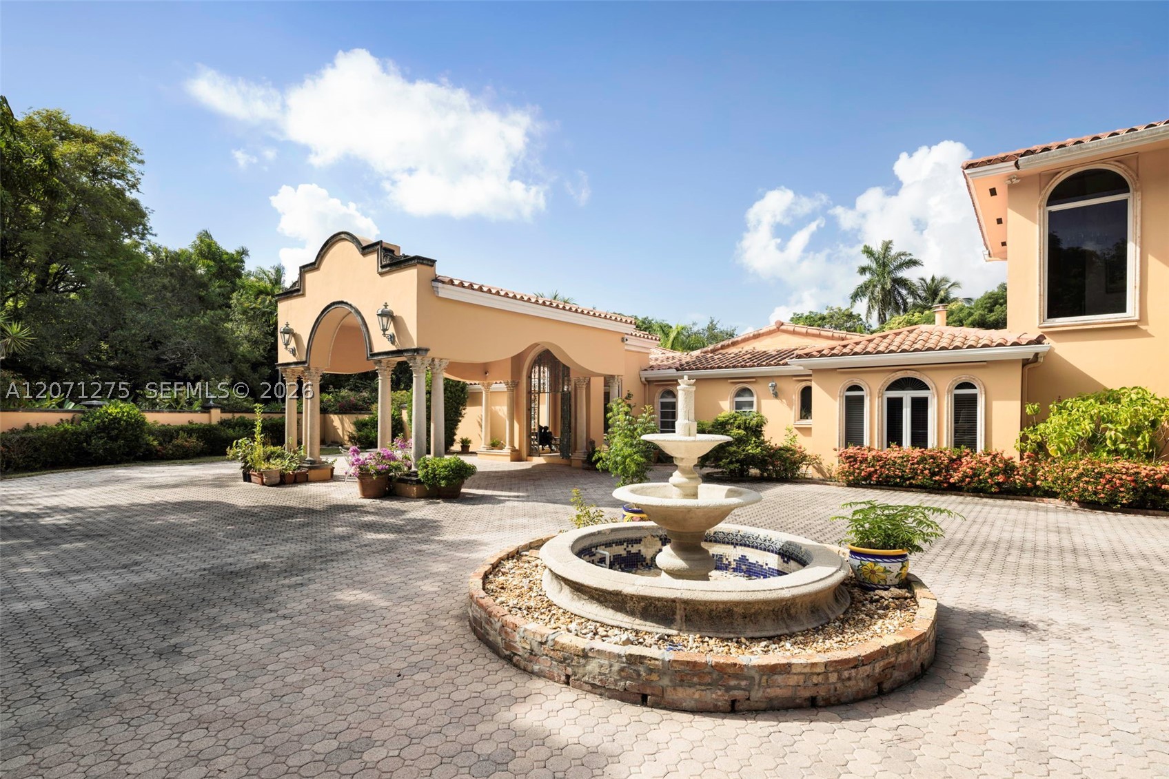 4820 SW 82nd St Miami, FL 33143