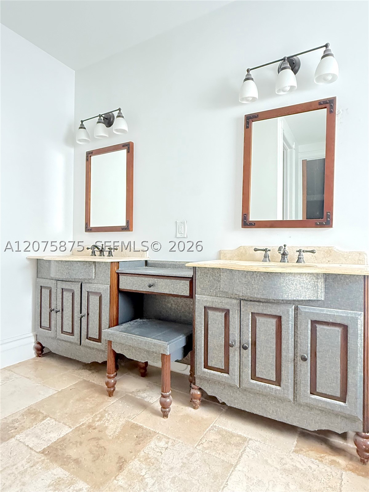 1420 W 21st St Miami Beach, FL 33140
