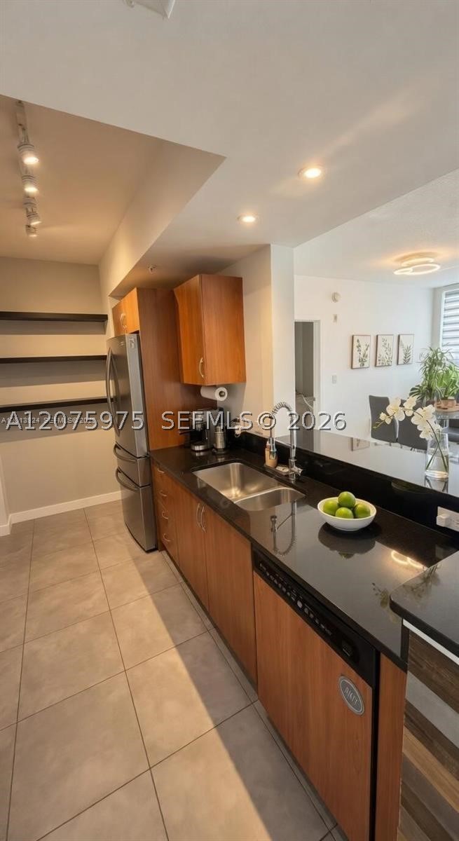 image The Venture at Aventura11