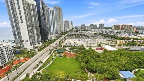 image Winston Towers 60038