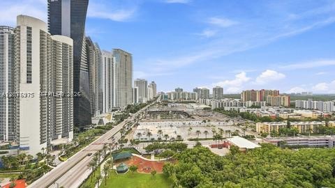 image Winston Towers 60040