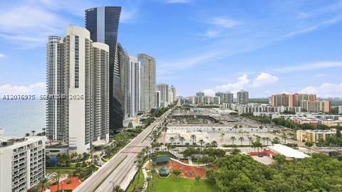 image Winston Towers 60041