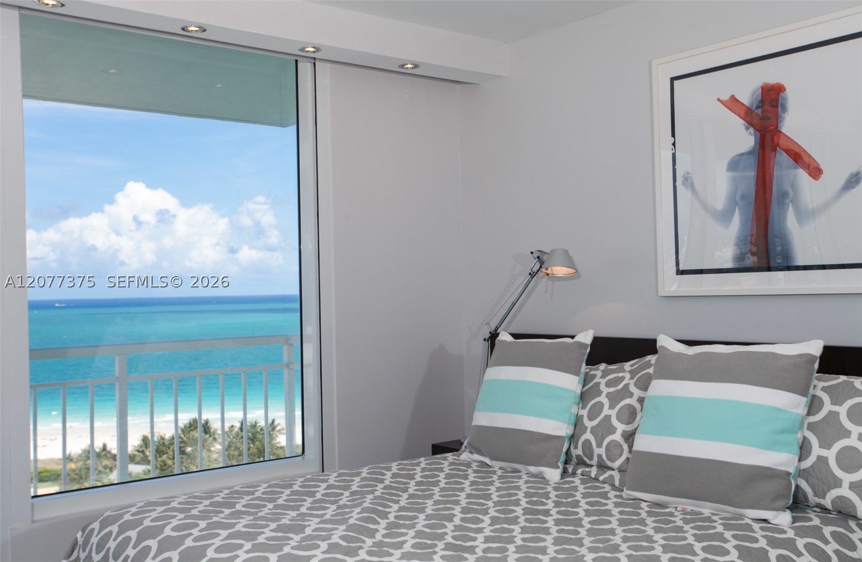 400 S Pointe Dr #1906 Miami Beach, FL 33139