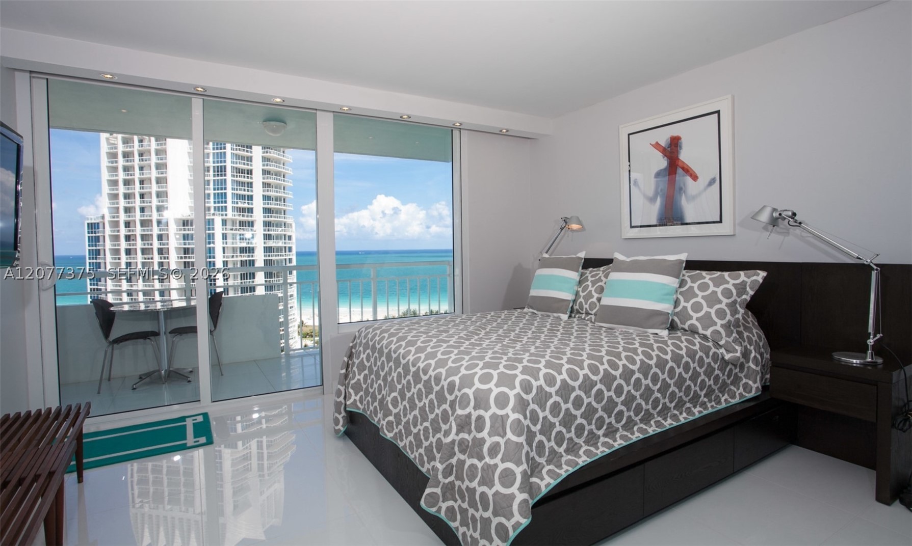 400 S Pointe Dr #1906 Miami Beach, FL 33139