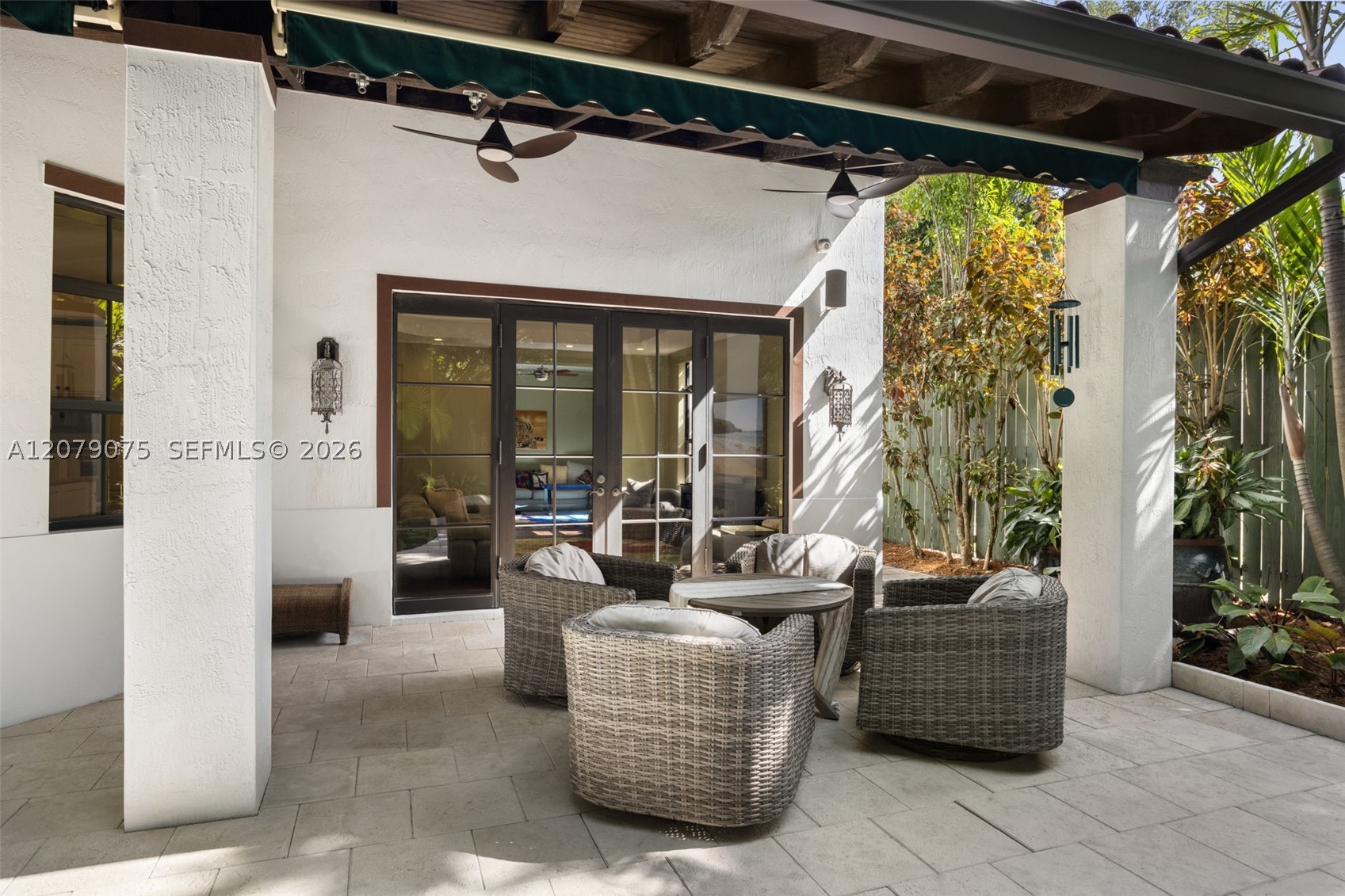 3740 Irvington Ave Coconut Grove, FL 33133