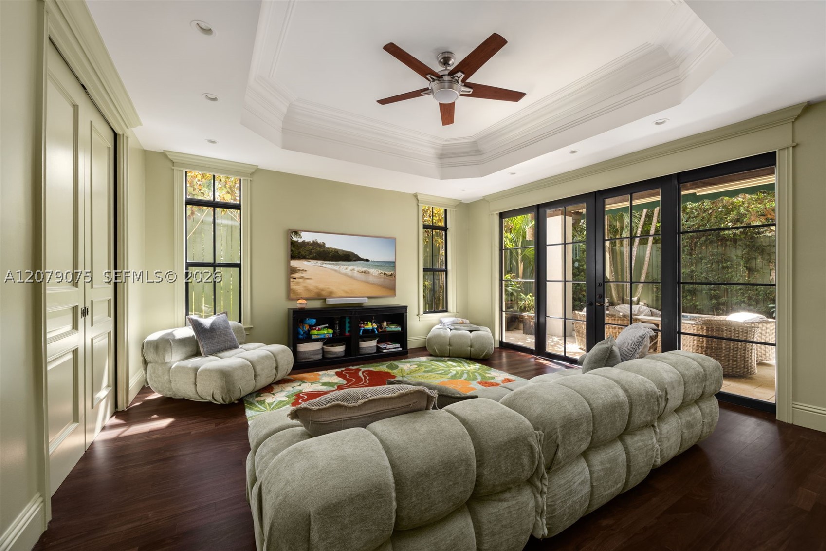 3740 Irvington Ave Coconut Grove, FL 33133