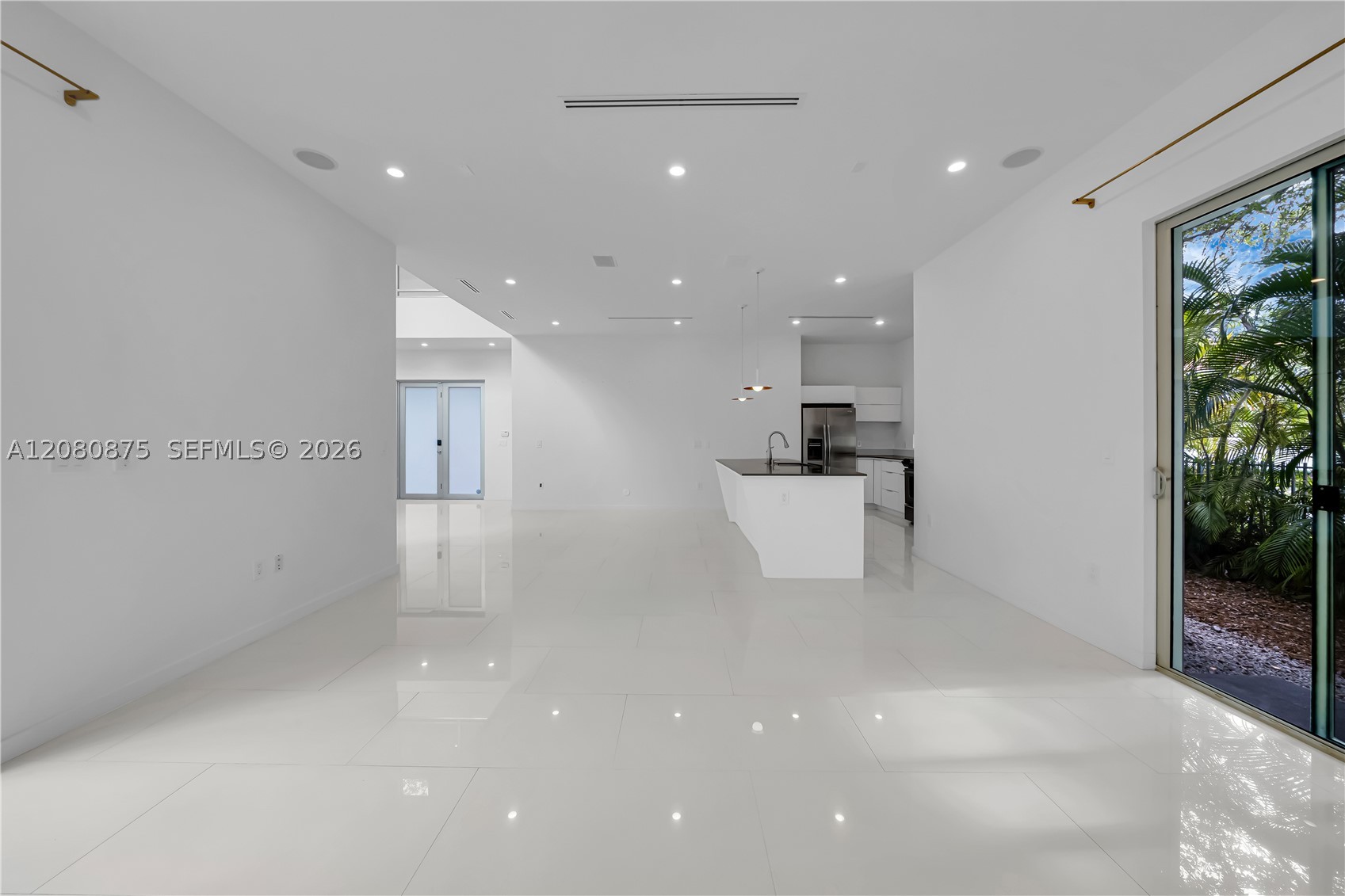 3253 Mcdonald St #3253 Miami, FL 33133