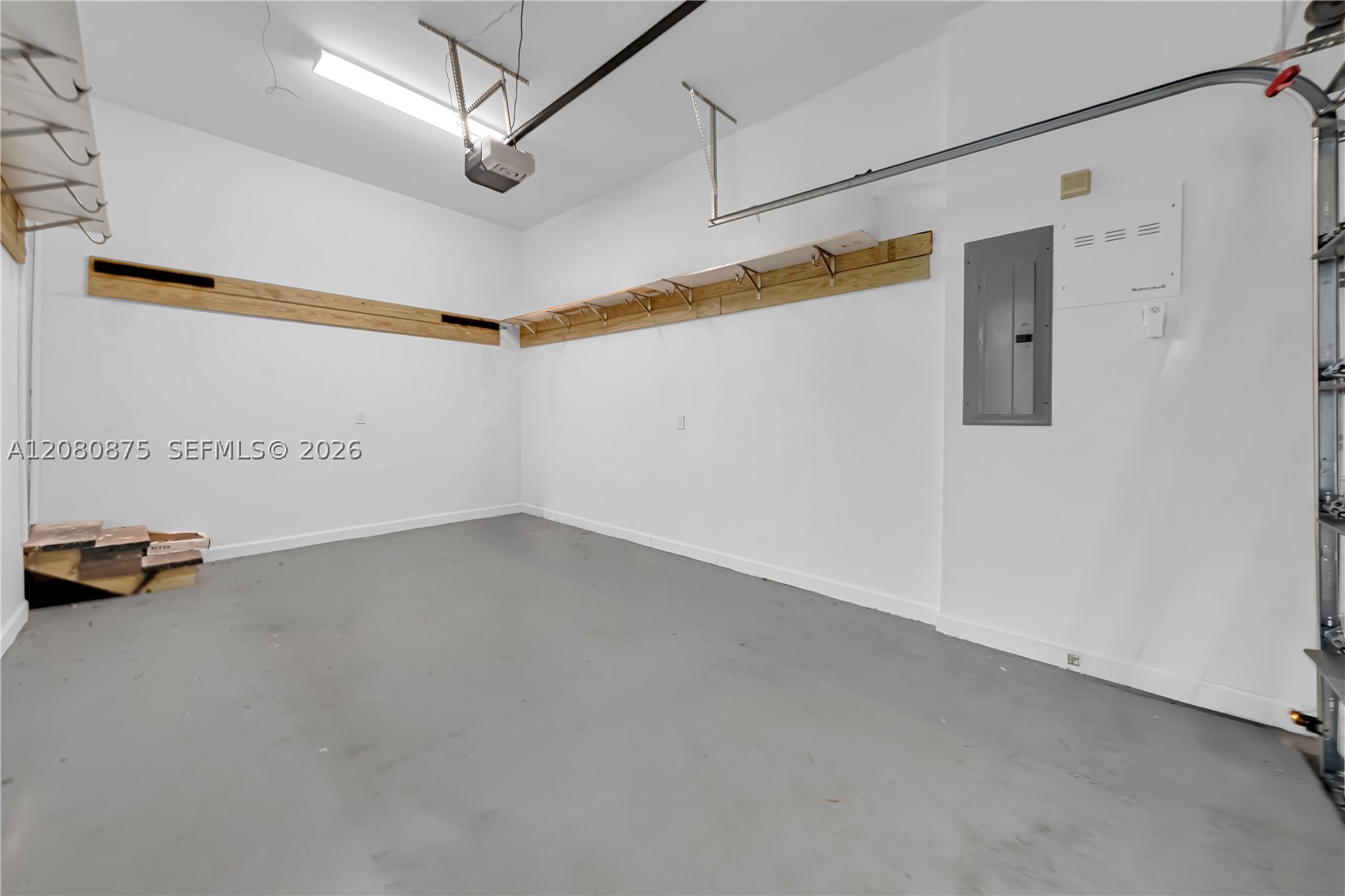 3253 Mcdonald St #3253 Miami, FL 33133