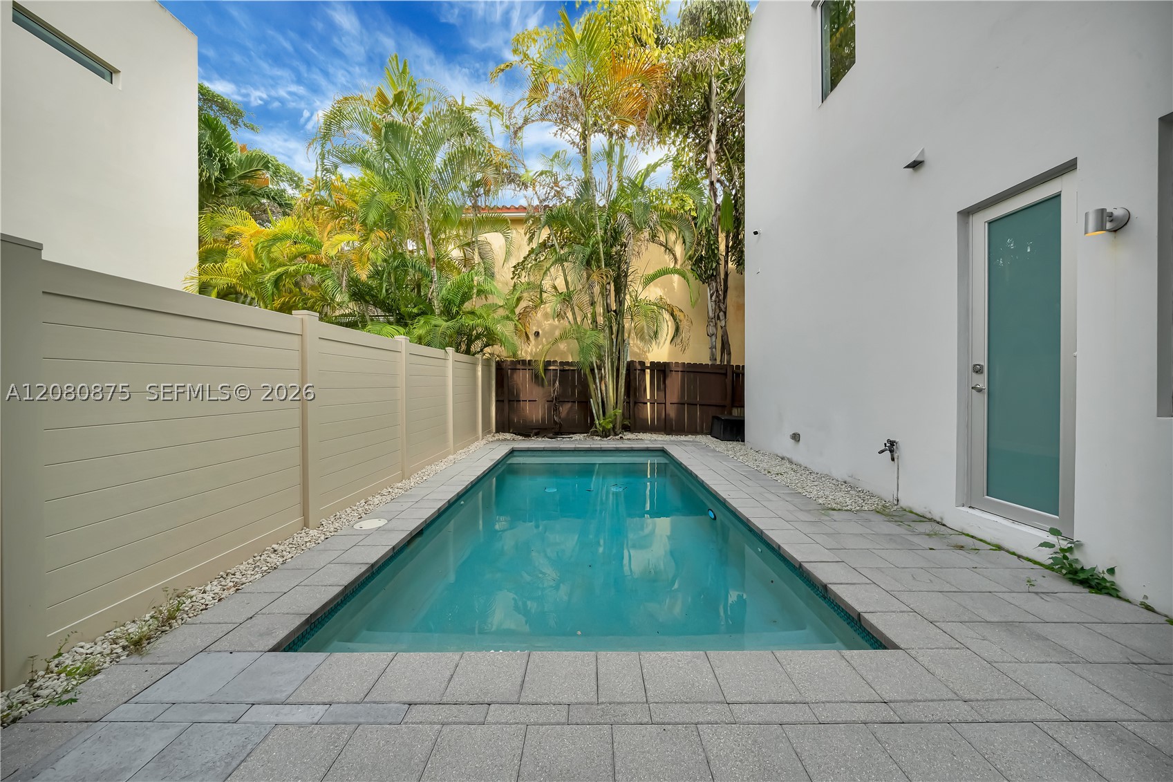 3253 Mcdonald St #3253 Miami, FL 33133