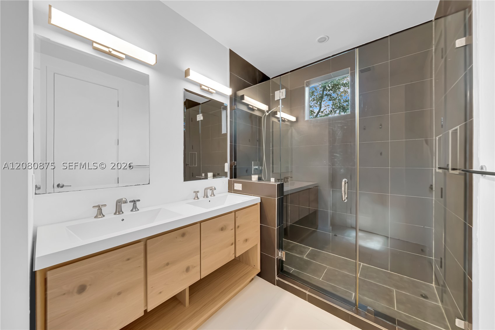 3253 Mcdonald St #3253 Miami, FL 33133