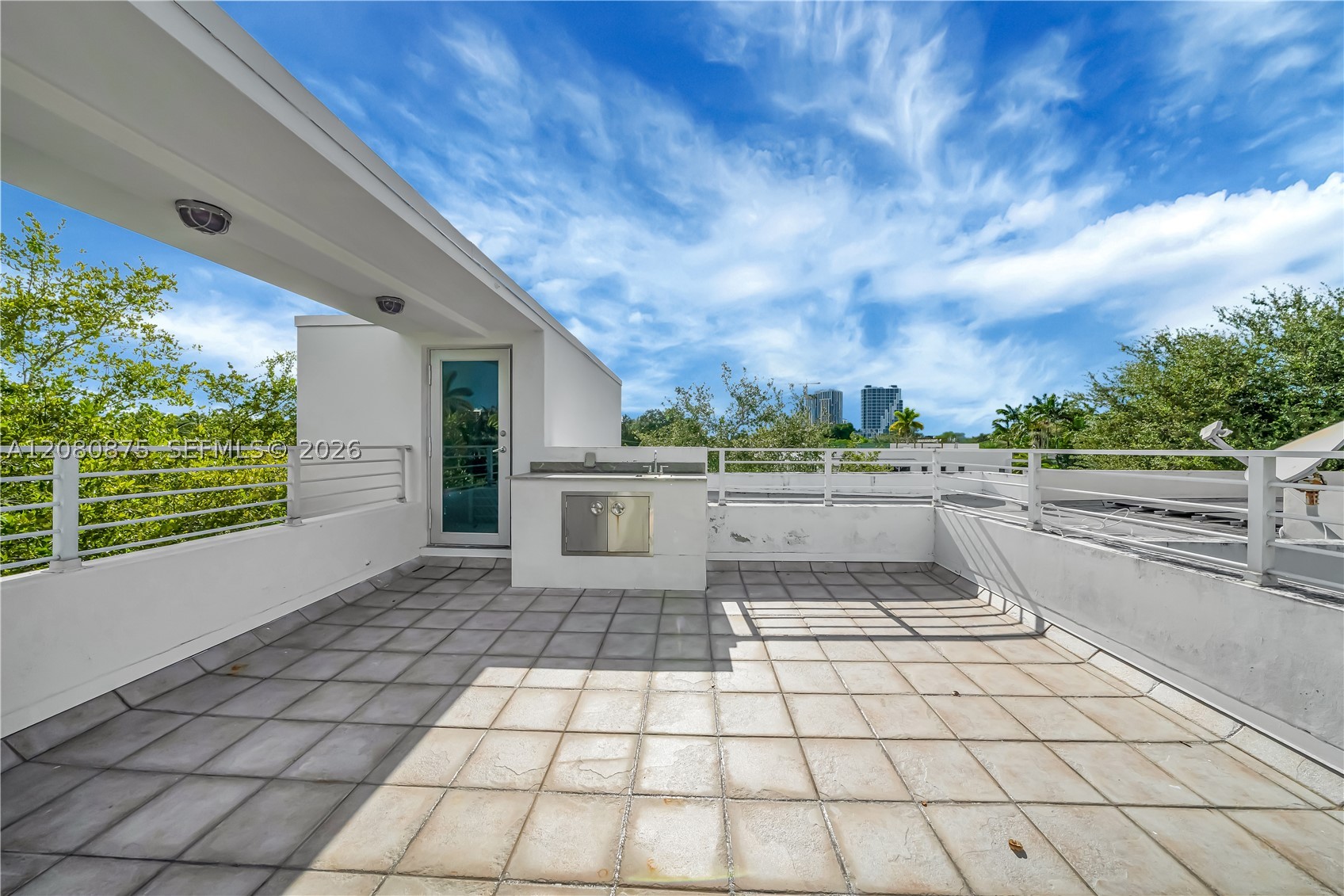 3253 Mcdonald St #3253 Miami, FL 33133