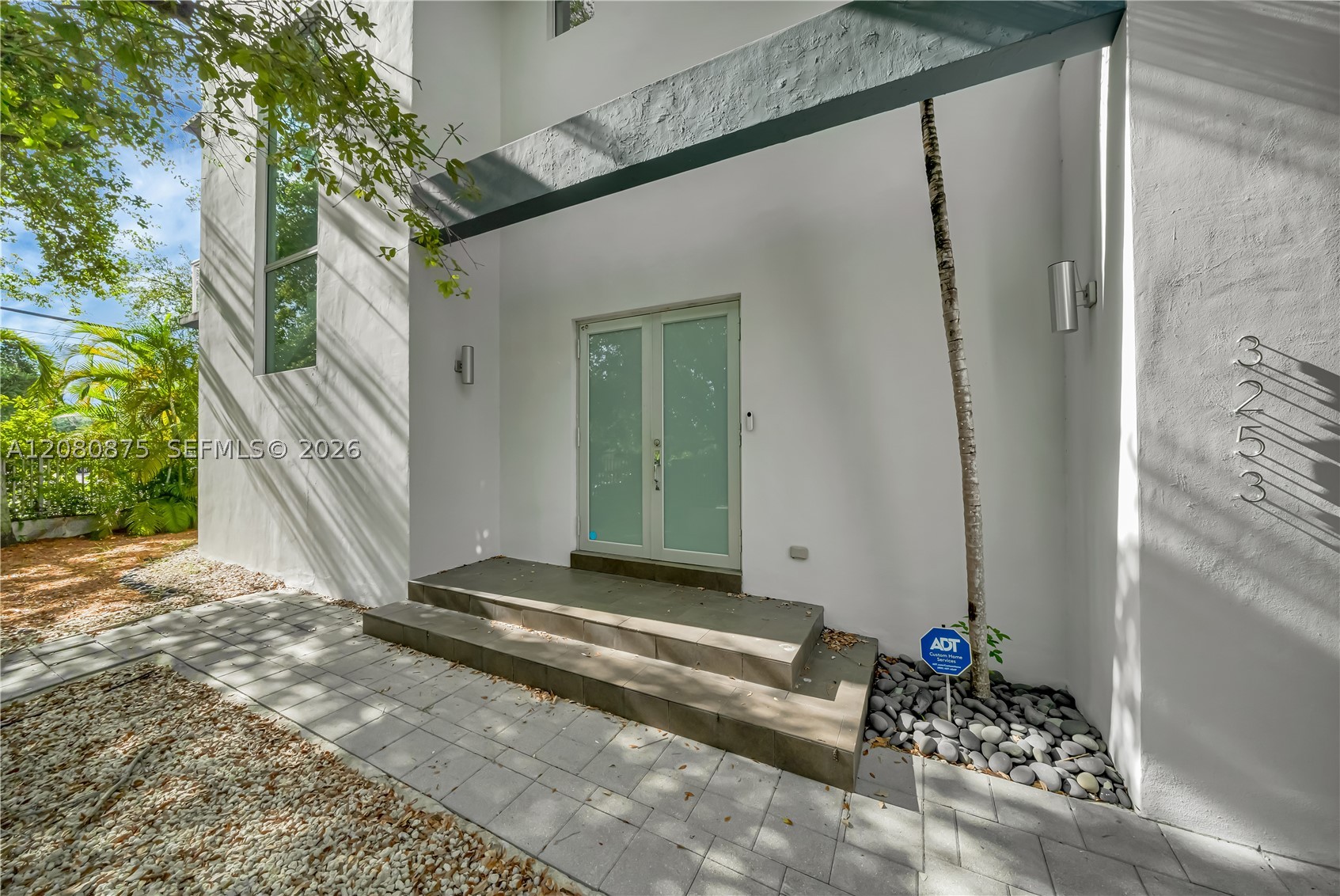 3253 Mcdonald St #3253 Miami, FL 33133