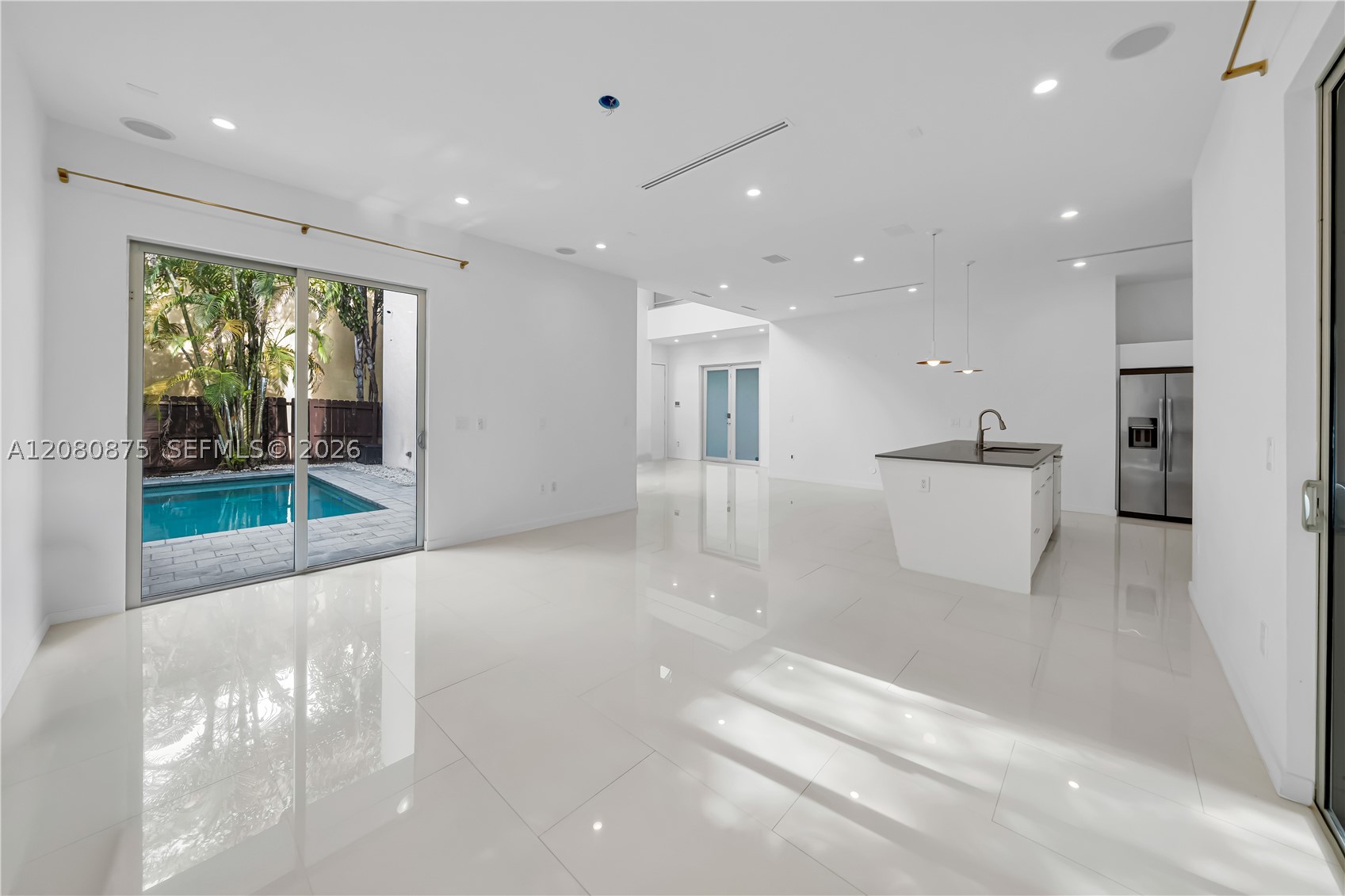 3253 Mcdonald St #3253 Miami, FL 33133