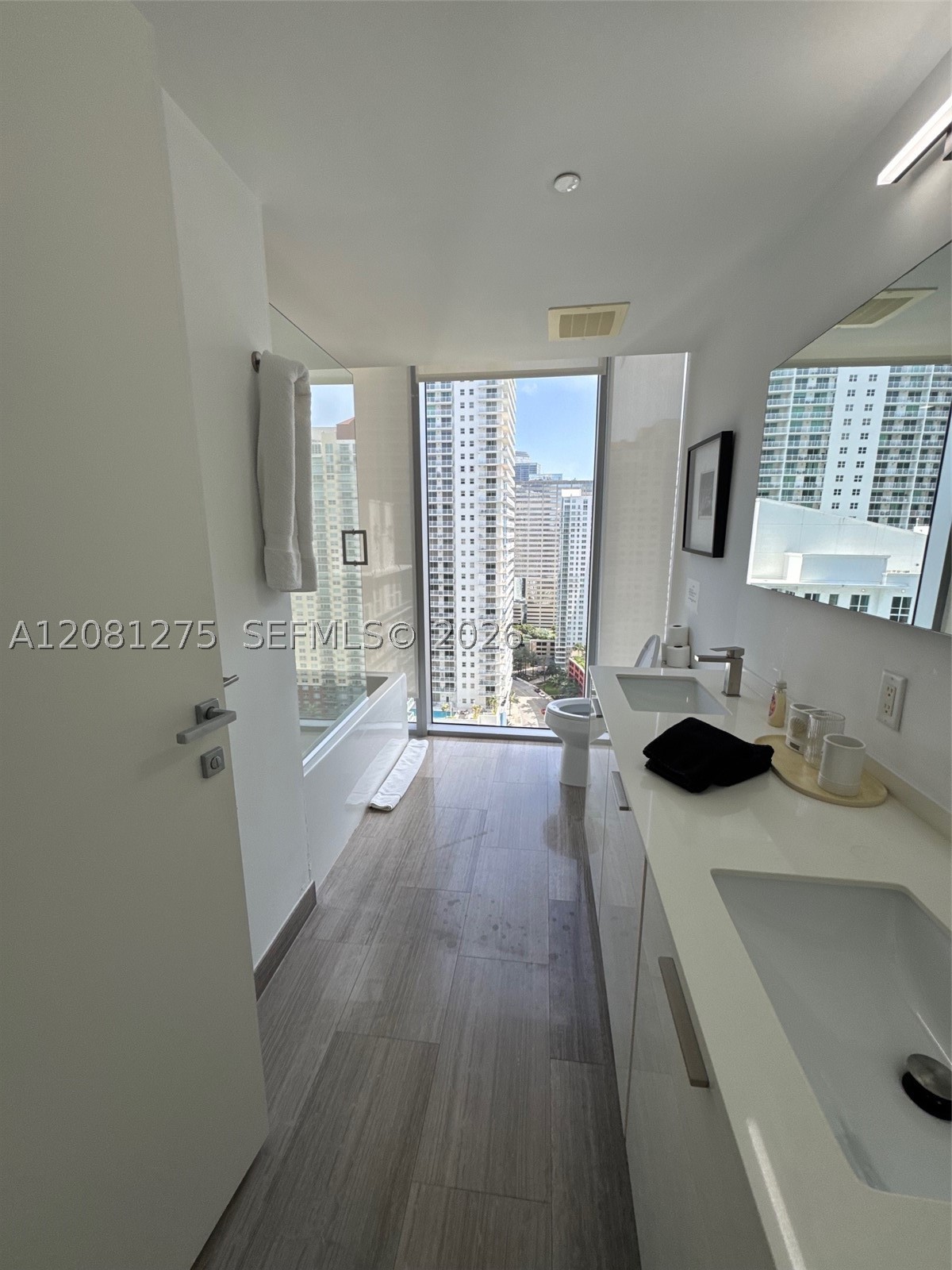 image Brickell House17
