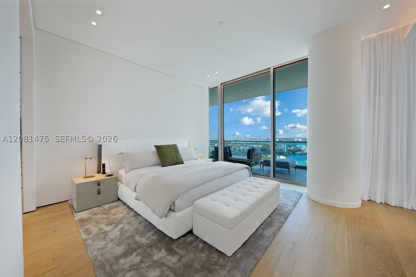 10203 Collins Ave #LPH 2701 Bal Harbour, FL 33154