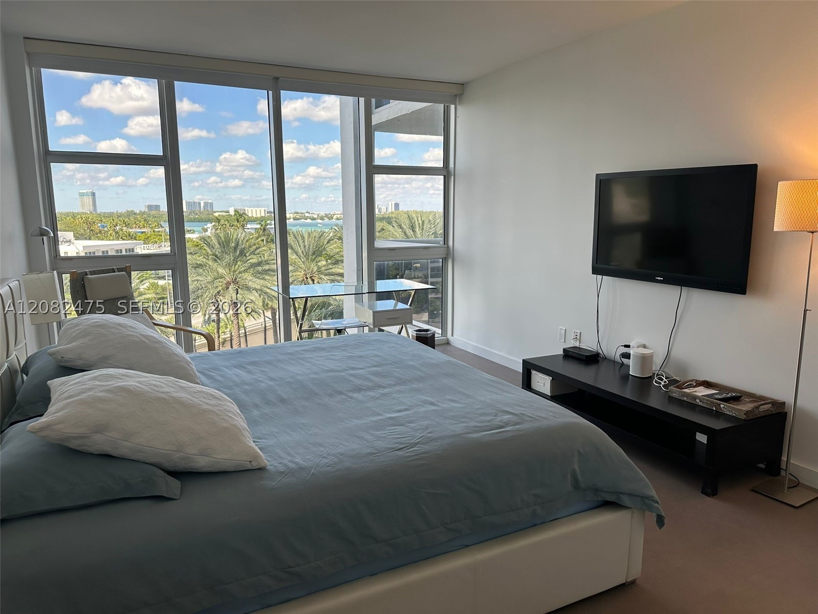 image Harbour House14