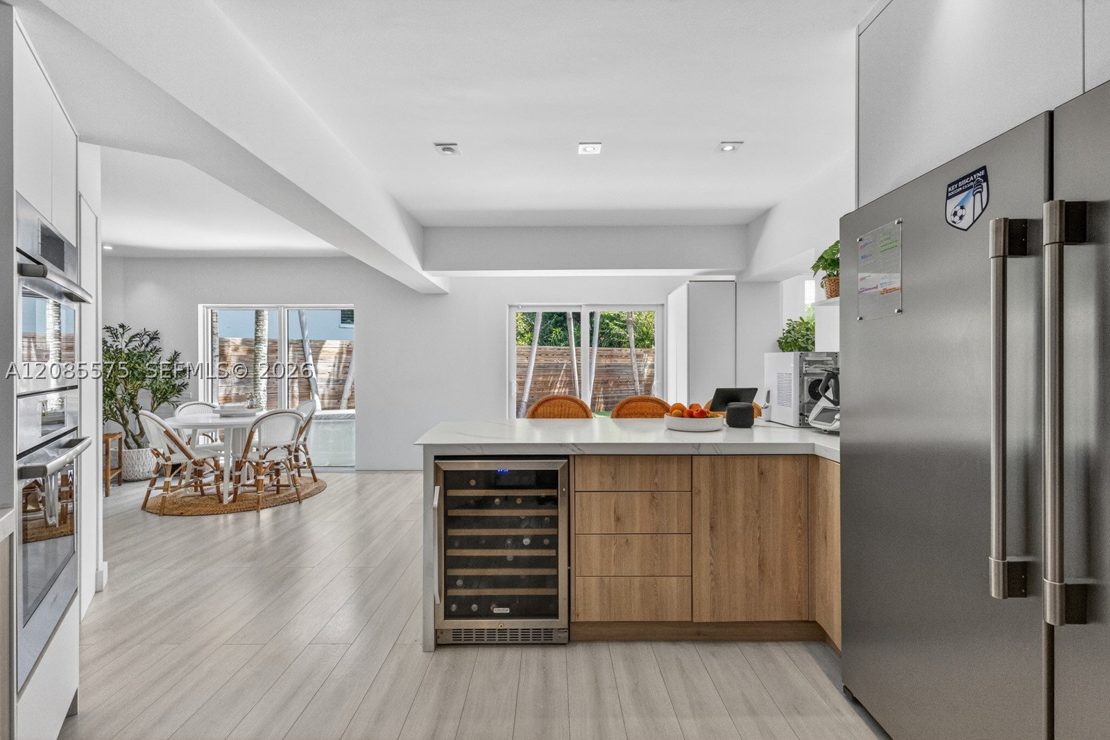 755 Curtiswood Dr Key Biscayne, FL 33149