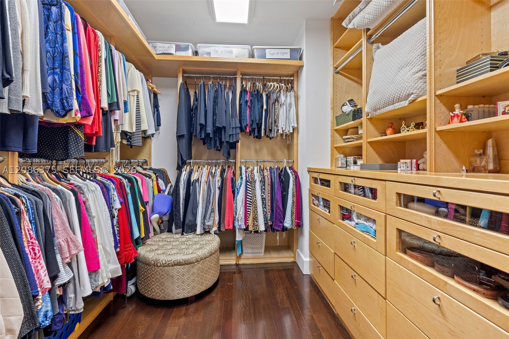 60 Edgewater Dr #9D Coral Gables, FL 33133