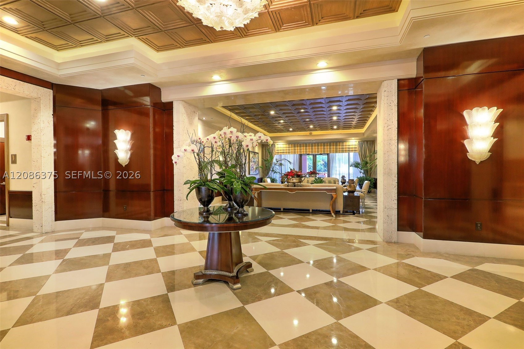 60 Edgewater Dr #9D Coral Gables, FL 33133