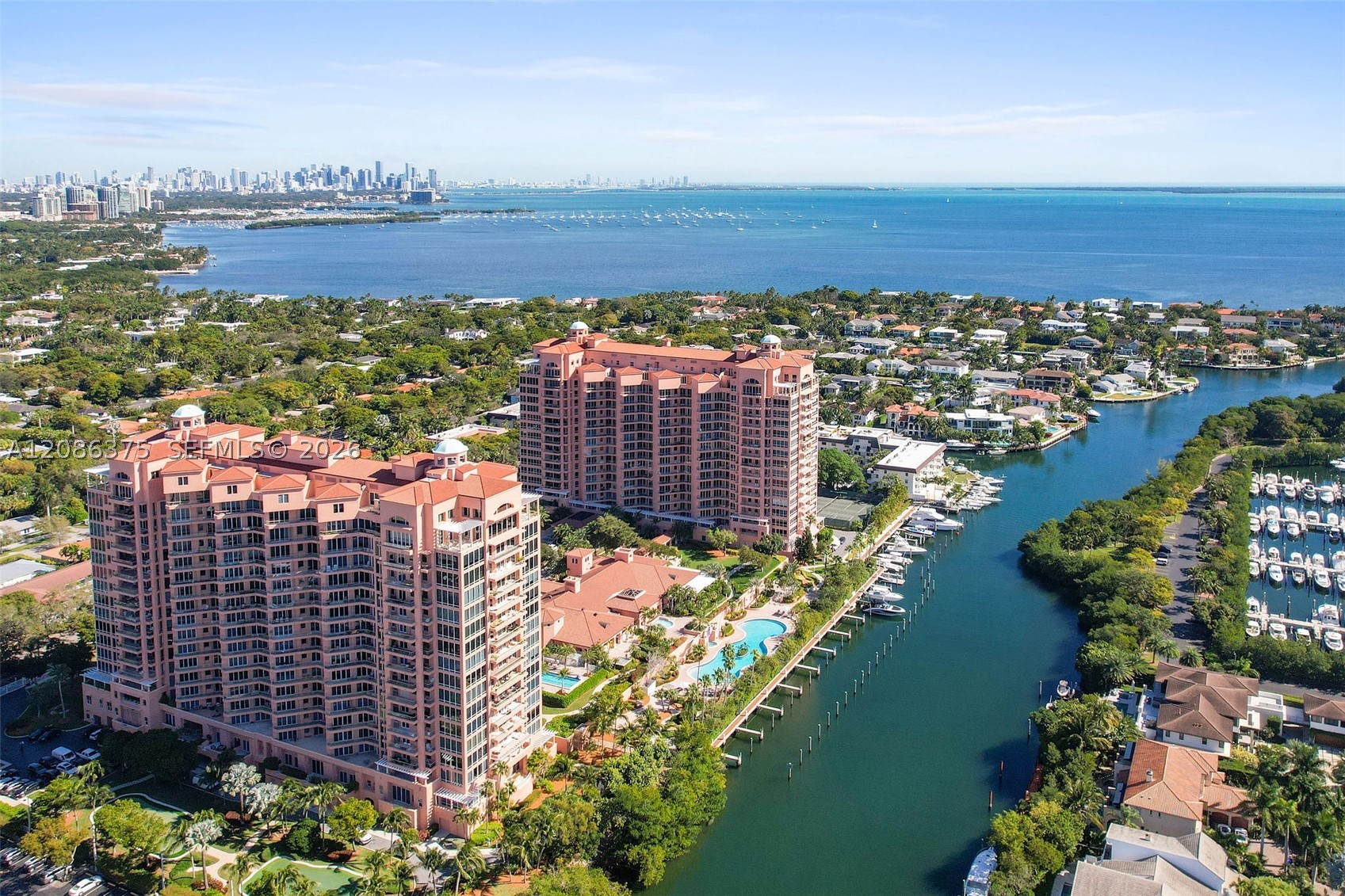 60 Edgewater Dr #9D Coral Gables, FL 33133