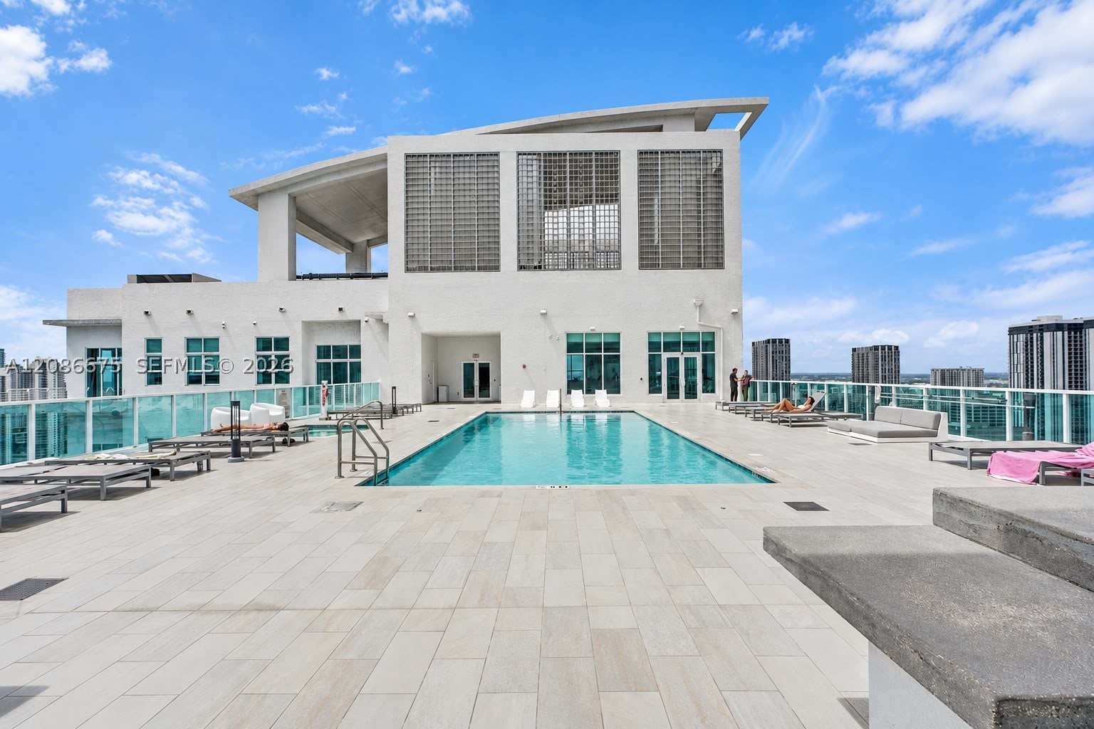 image The Loft 211