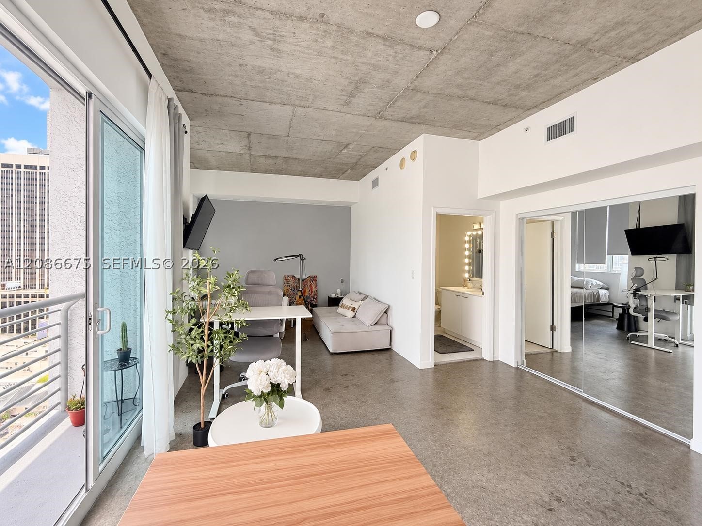 image The Loft 214