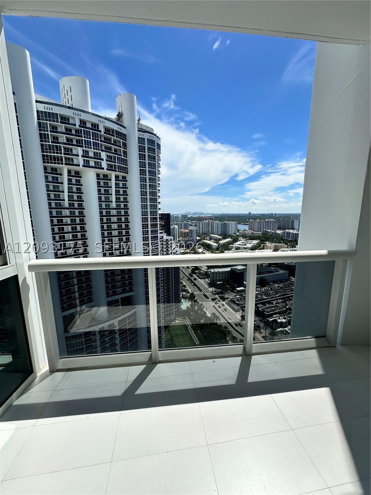 18201 Collins Ave #4505