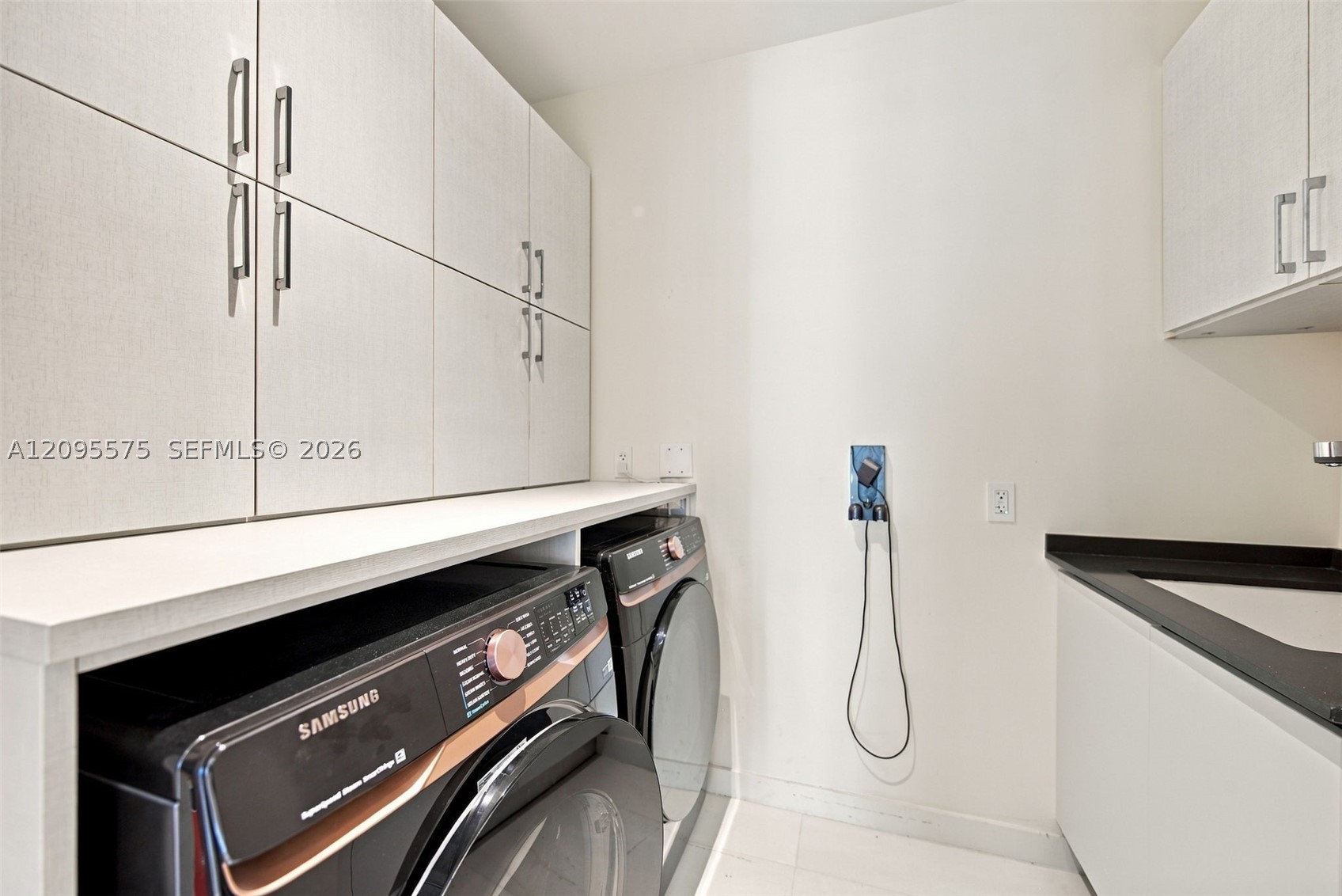 image Aston Martin Residences23
