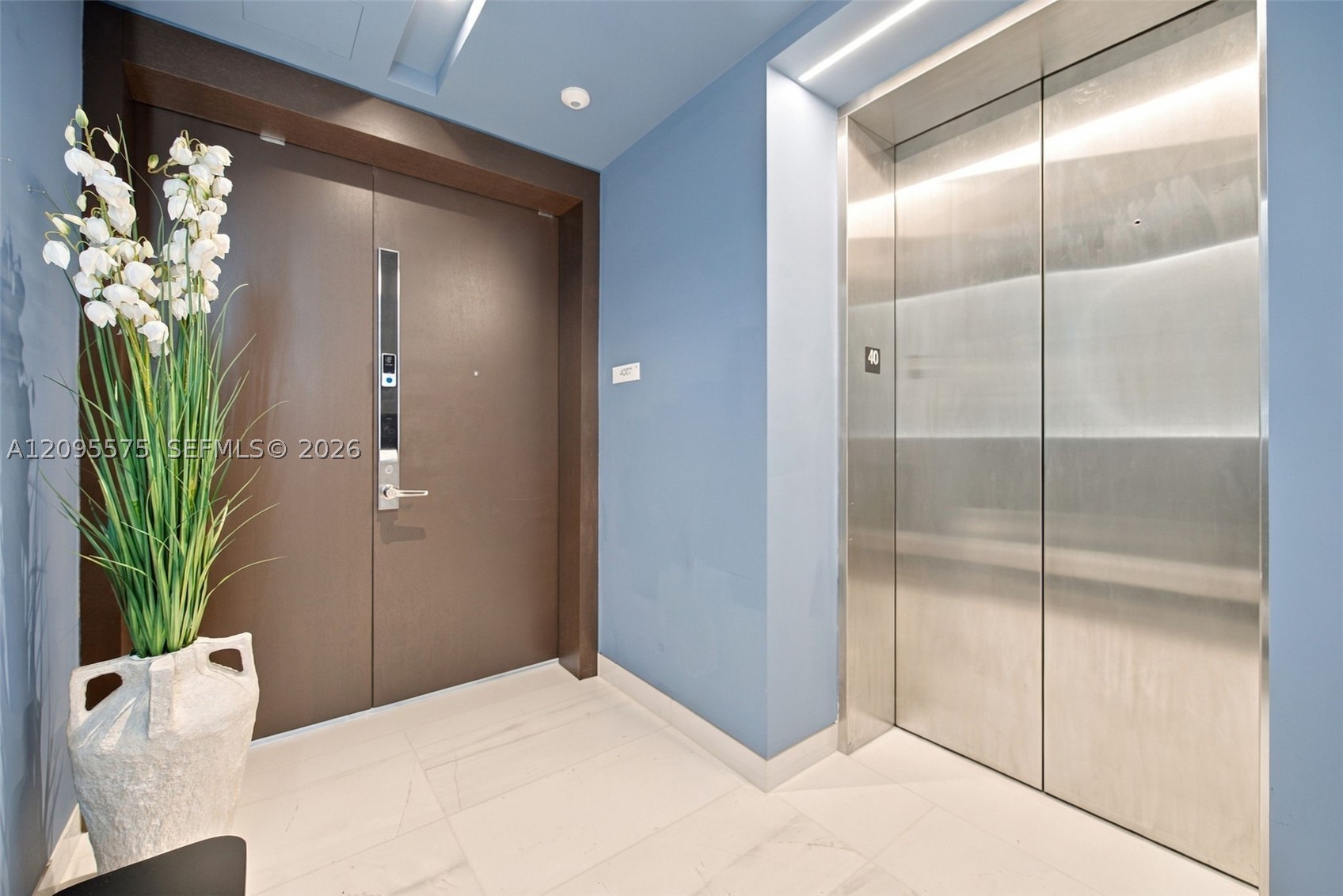 image Aston Martin Residences26