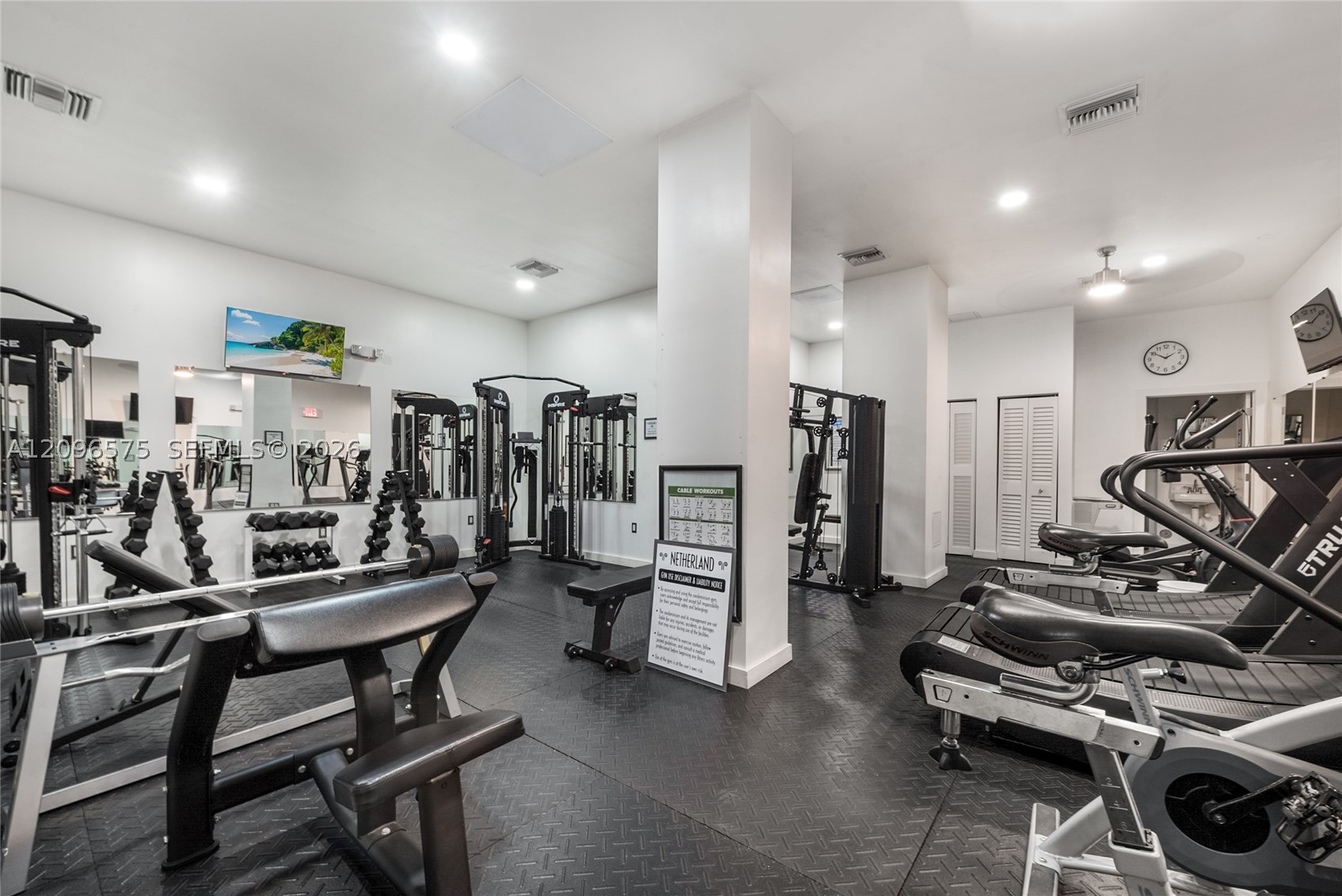 1330 Ocean Dr #R5D Miami Beach, FL 33139