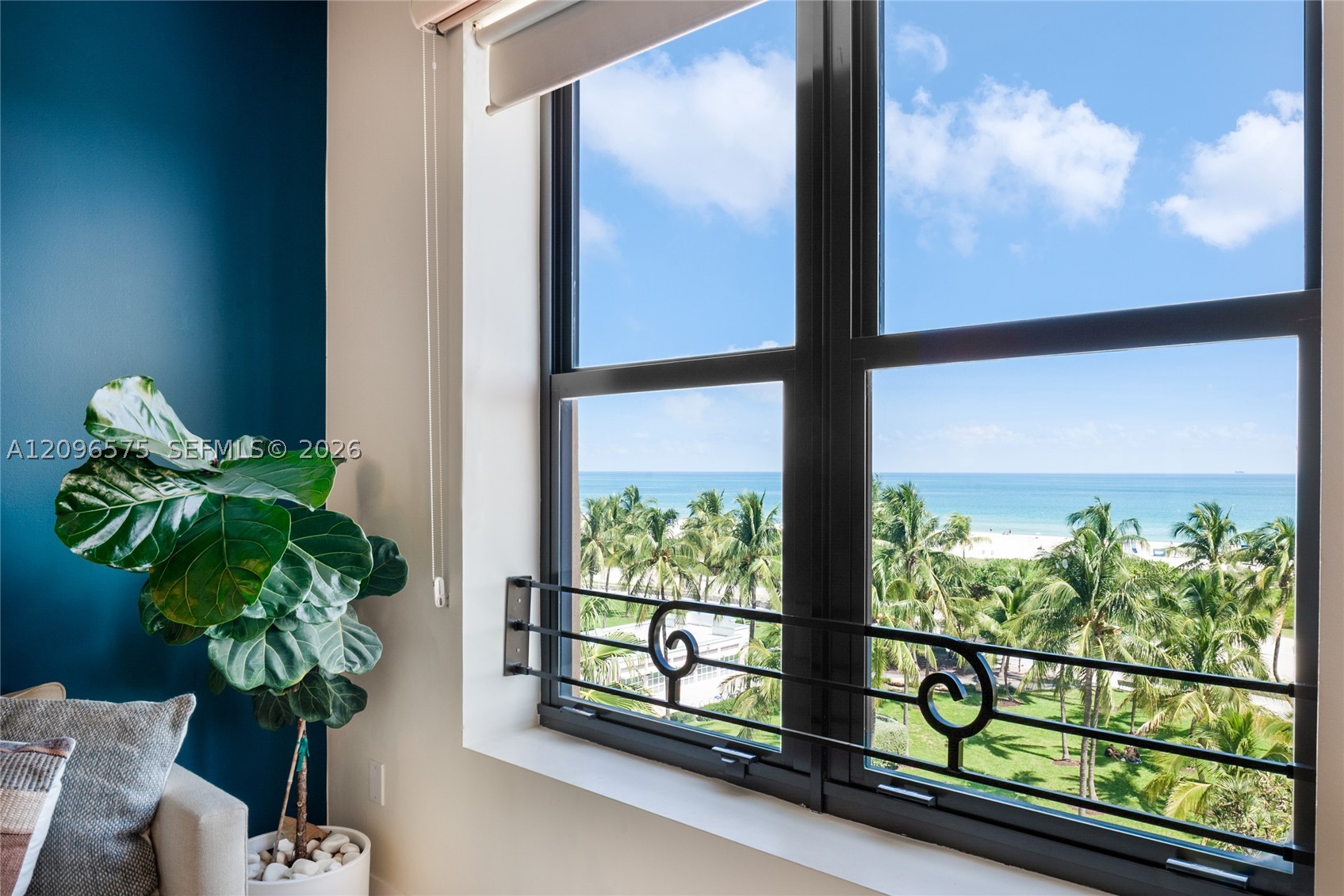 1330 Ocean Dr #R5D Miami Beach, FL 33139